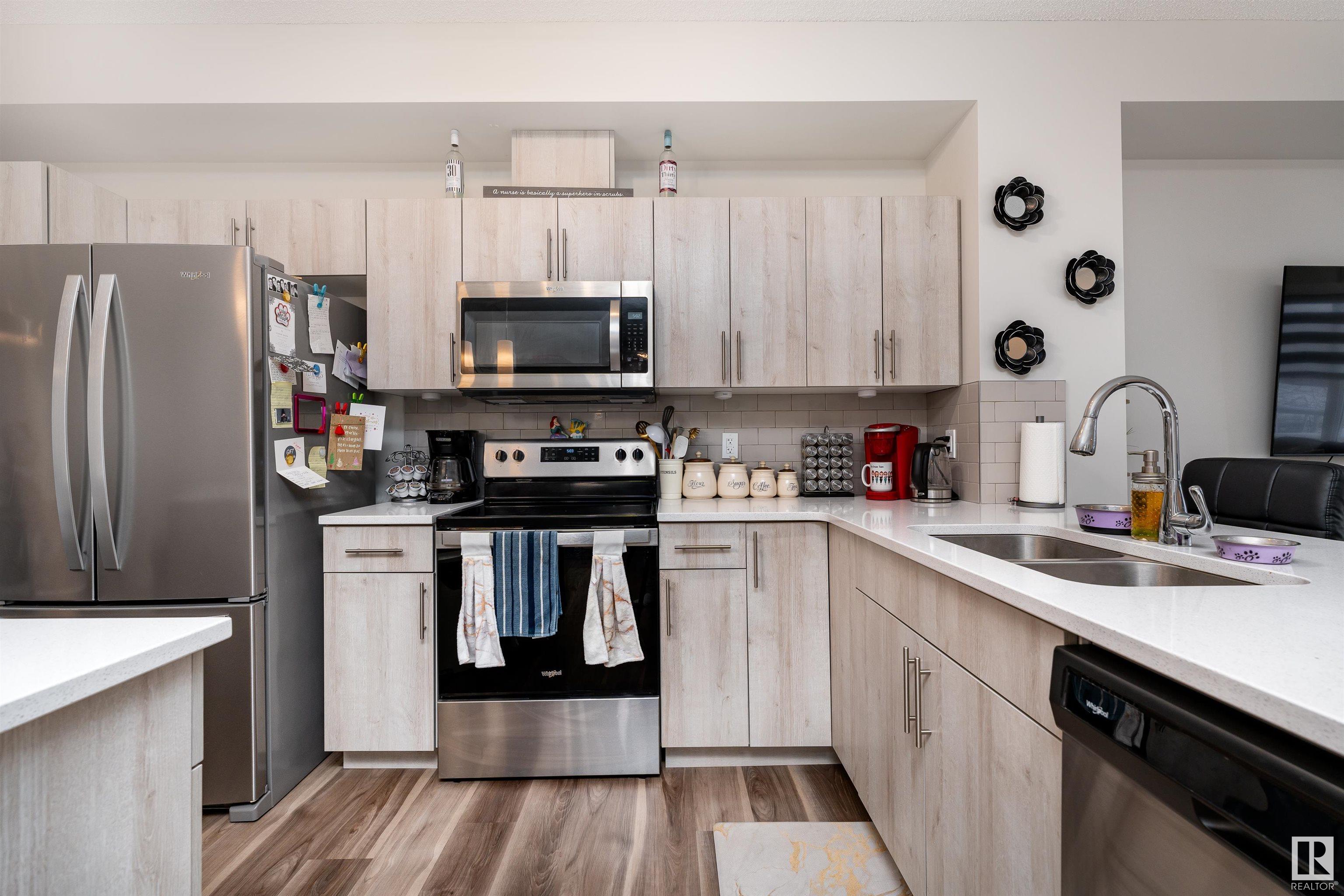      #17 979 CRYSTALLINA NERA WY NW , Edmonton,  ,T5Z 0S3 ;  Listing Number: MLS E4420340
