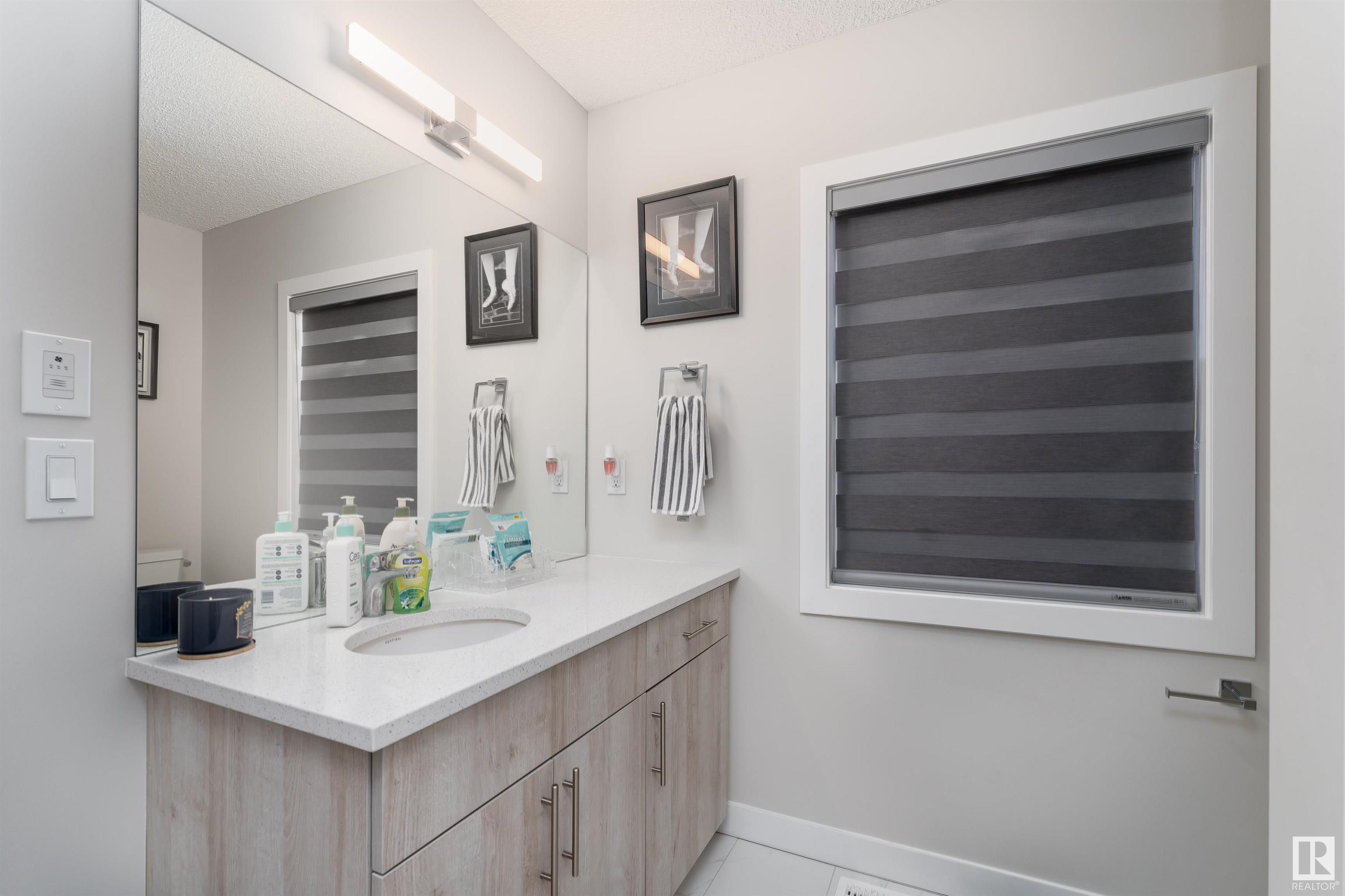      #17 979 CRYSTALLINA NERA WY NW , Edmonton,  ,T5Z 0S3 ;  Listing Number: MLS E4420340