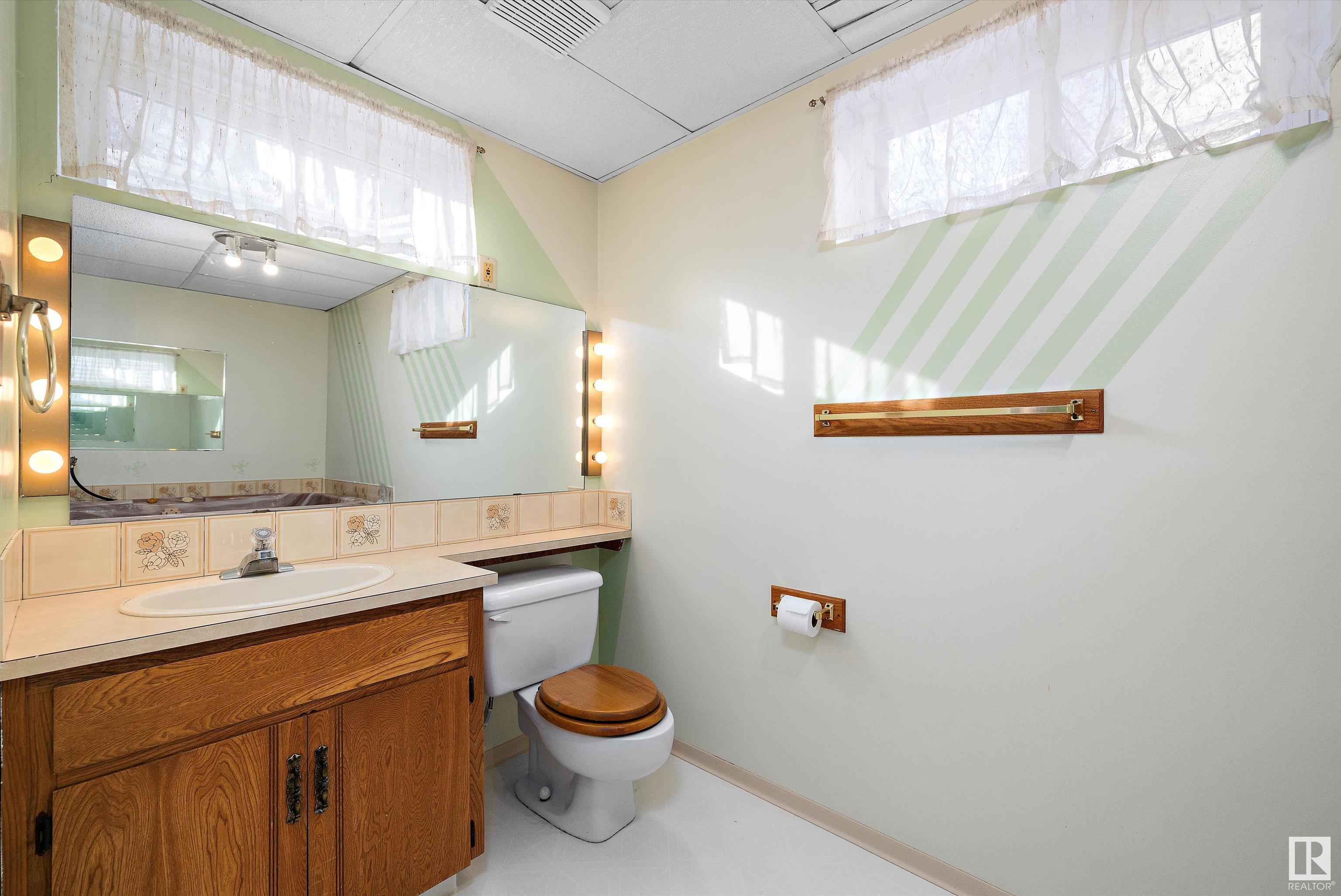      3923 43 AV , Leduc,  ,T9E 4V7 ;  Listing Number: MLS E4420343