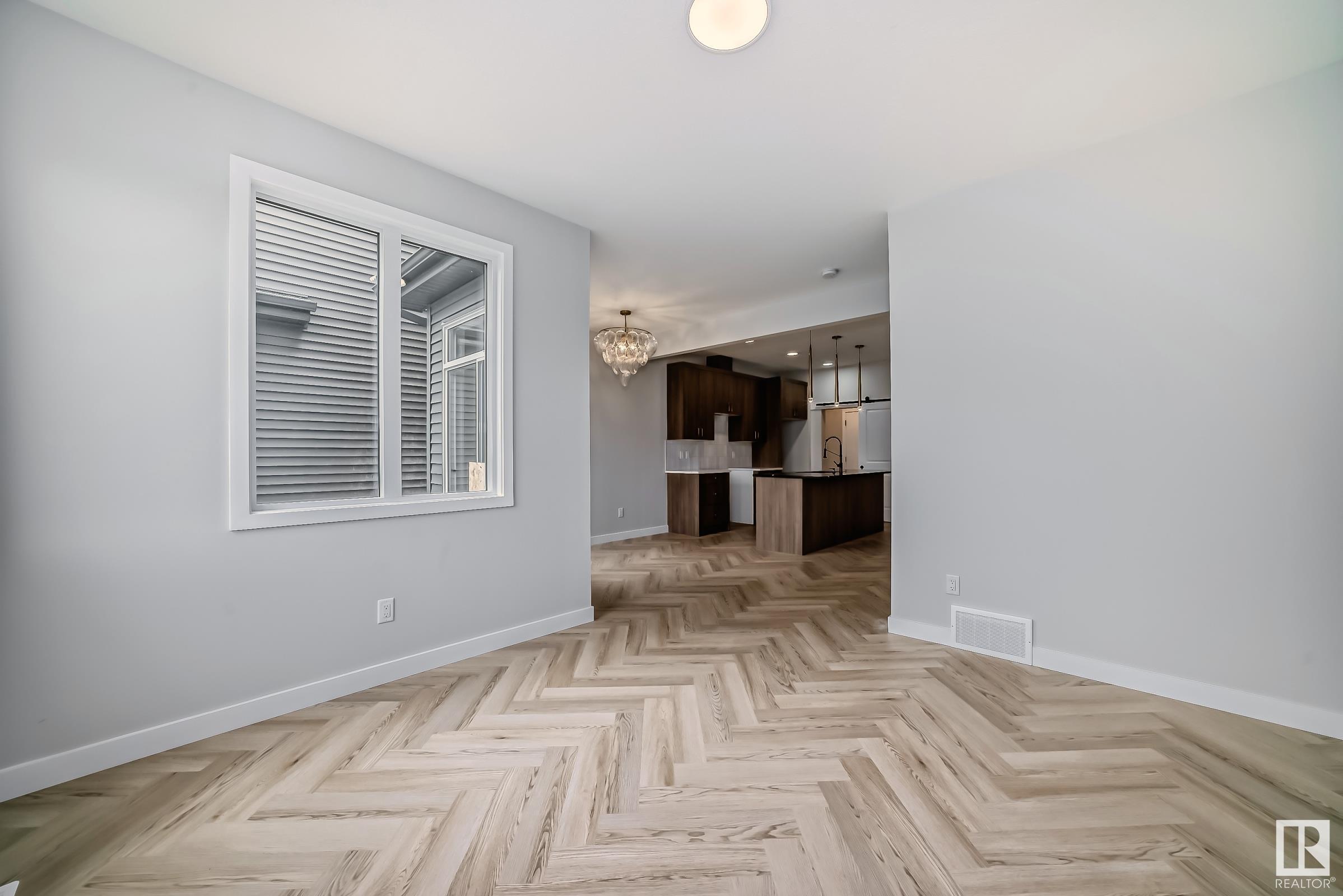      2917 65 ST SW , Edmonton,  ,T6X 3G4 ;  Listing Number: MLS E4420345