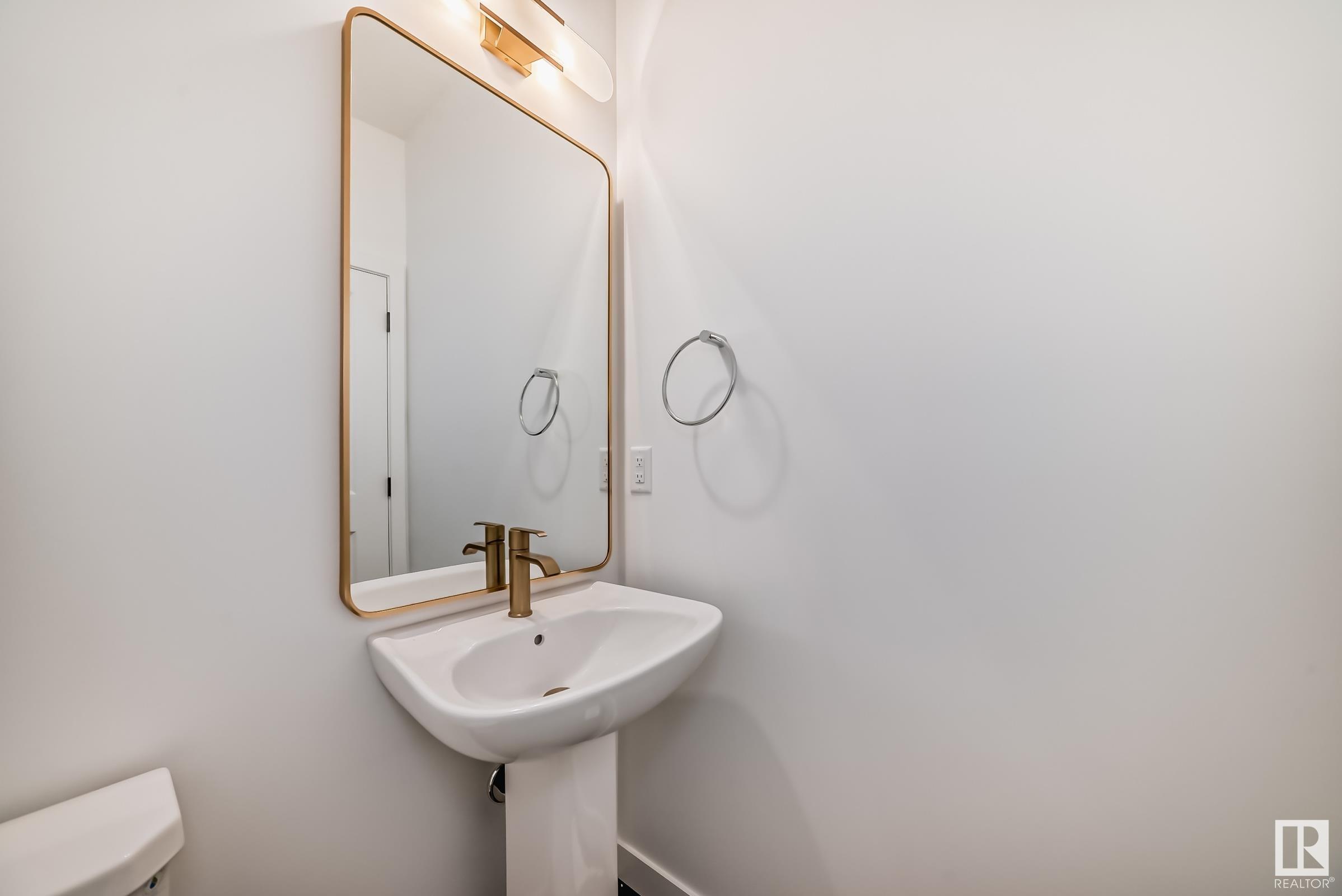      2917 65 ST SW , Edmonton,  ,T6X 3G4 ;  Listing Number: MLS E4420345