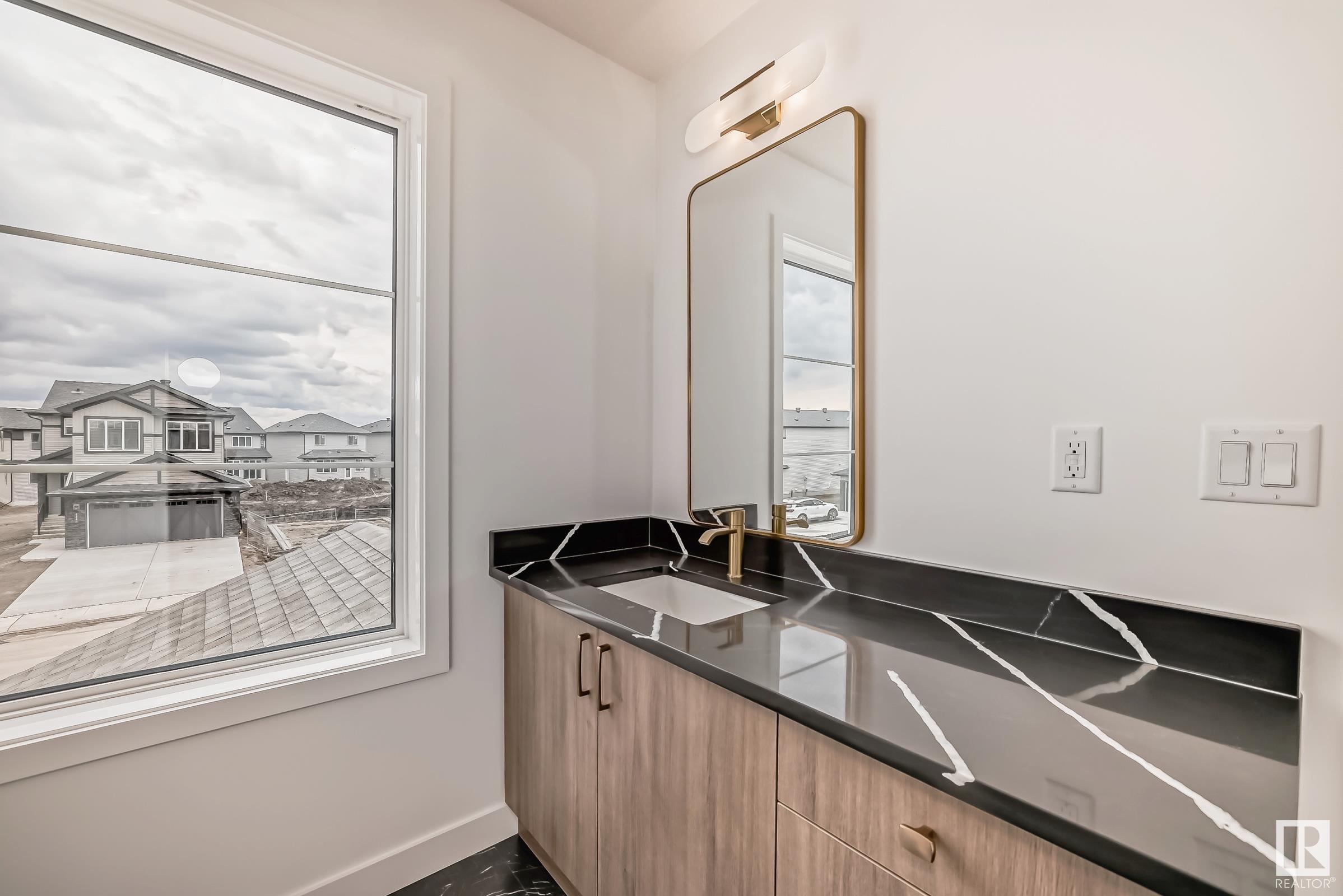      2917 65 ST SW , Edmonton,  ,T6X 3G4 ;  Listing Number: MLS E4420345
