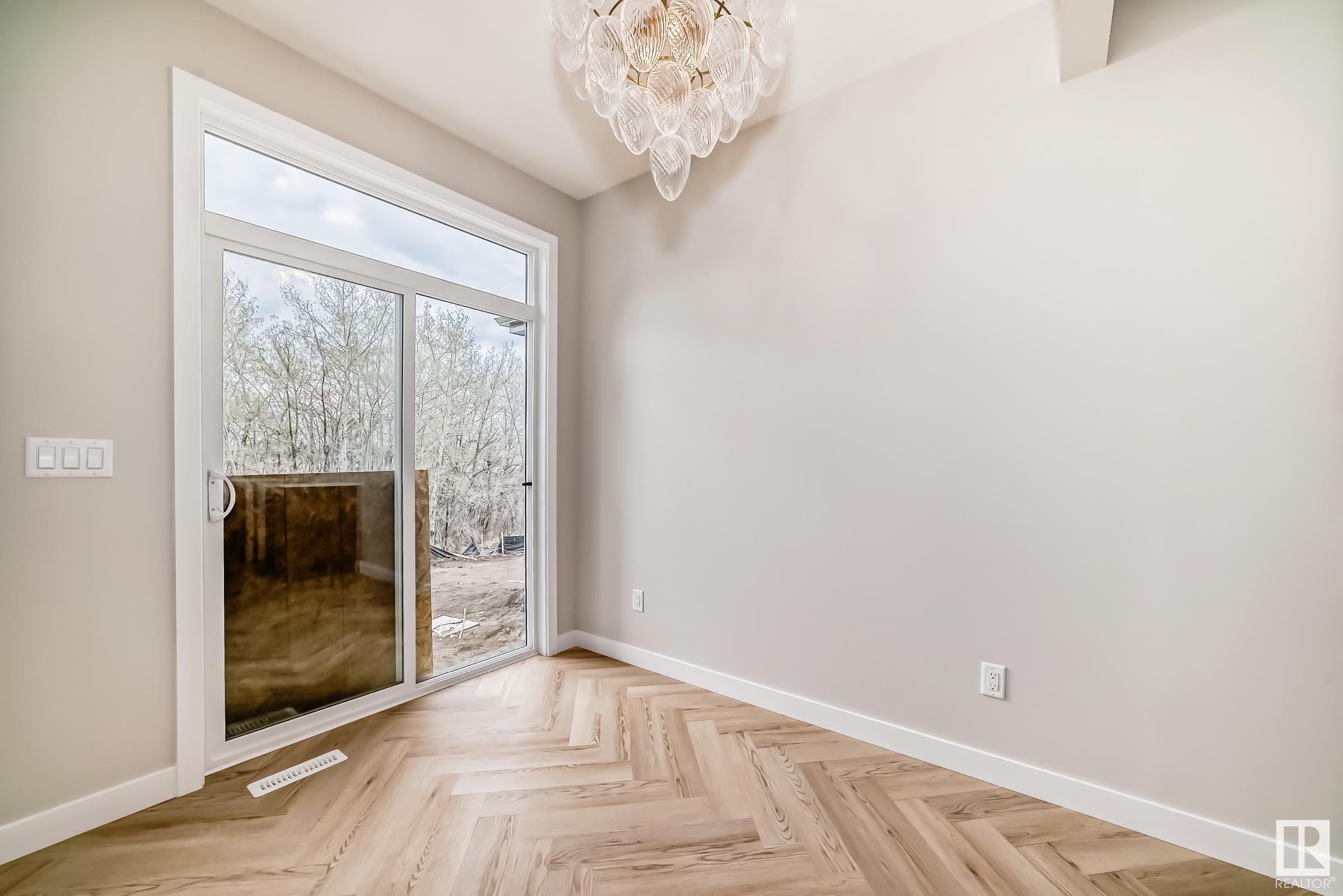      2917 65 ST SW , Edmonton,  ,T6X 3G4 ;  Listing Number: MLS E4420345