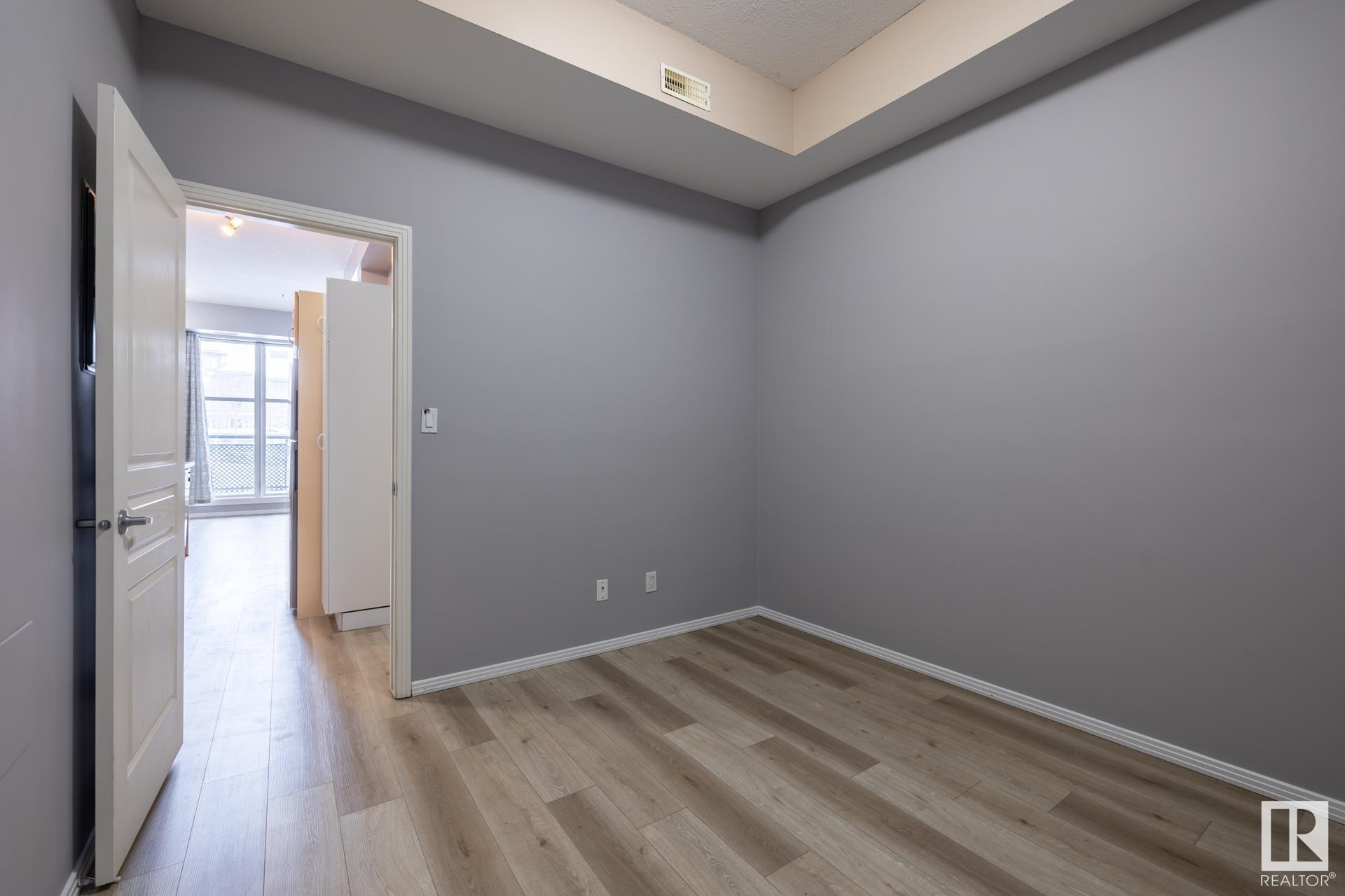      #210 10147 112 ST NW , Edmonton,  ,T5K 1M1 ;  Listing Number: MLS E4420360