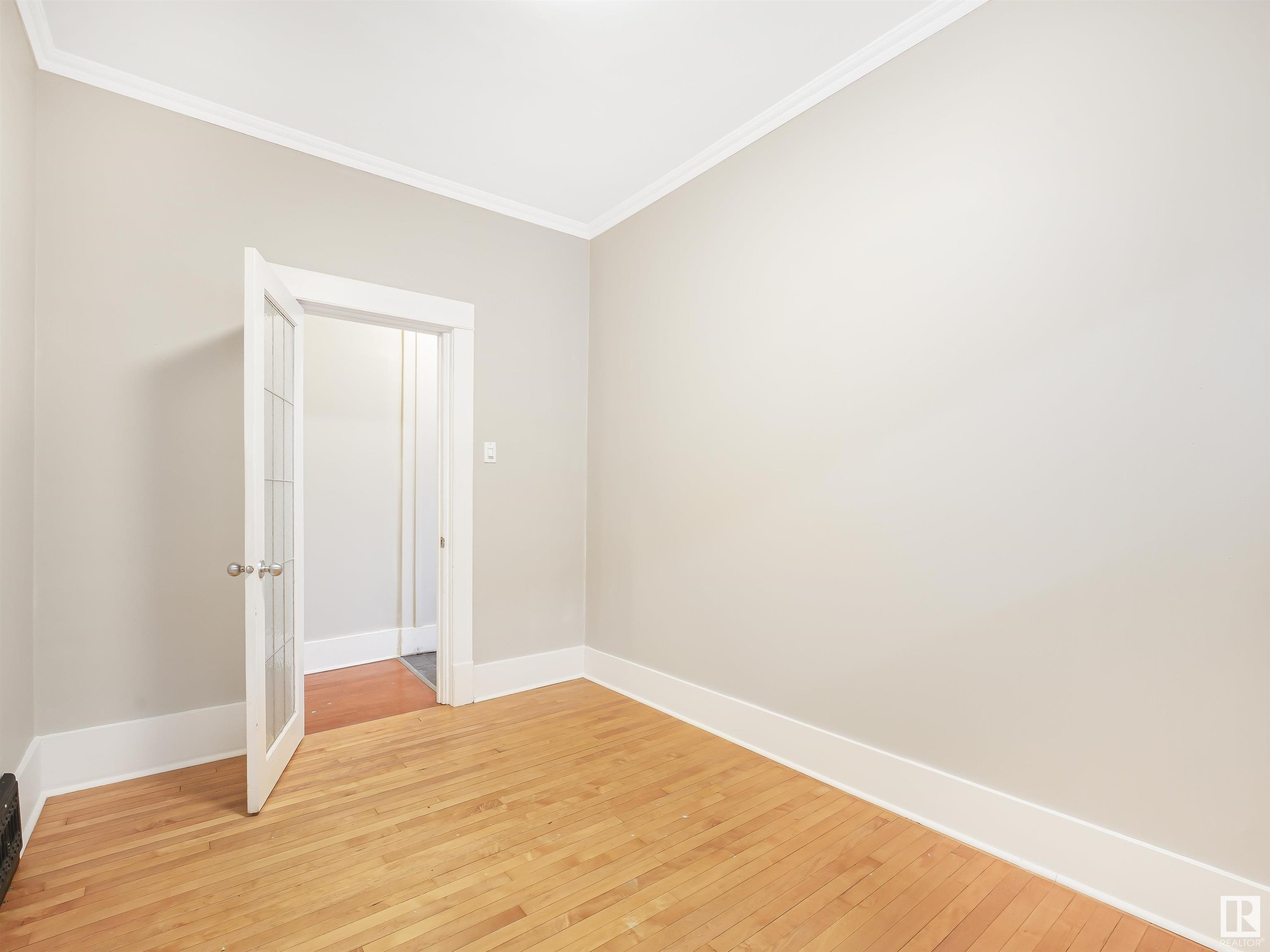     10942 80 AV NW , Edmonton,  ,T6G 0R1 ;  Listing Number: MLS E4420364