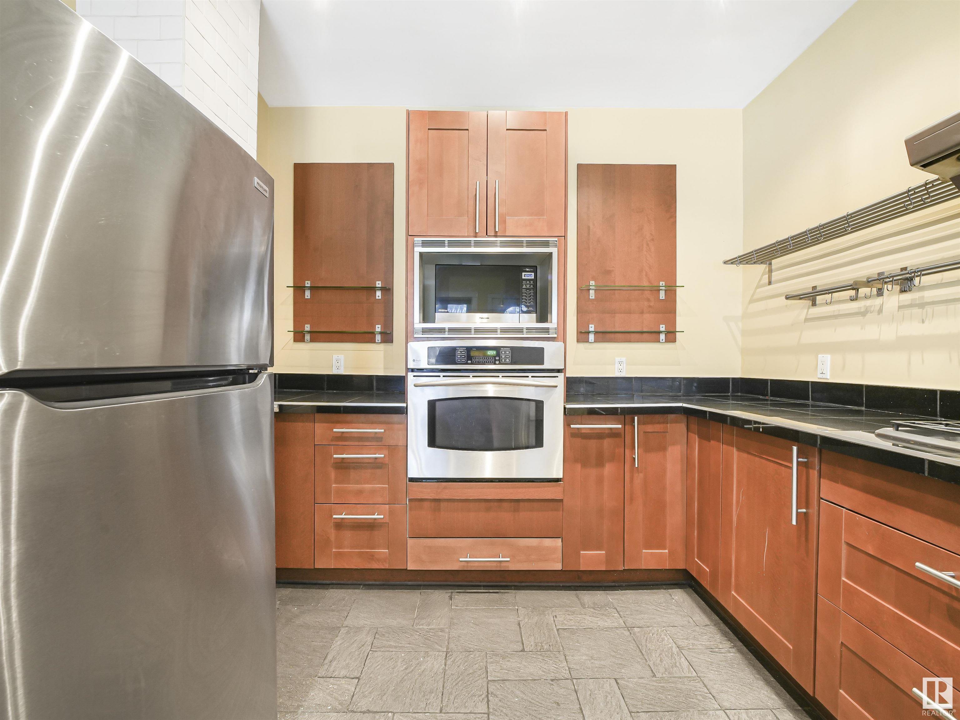      10942 80 AV NW , Edmonton,  ,T6G 0R1 ;  Listing Number: MLS E4420364