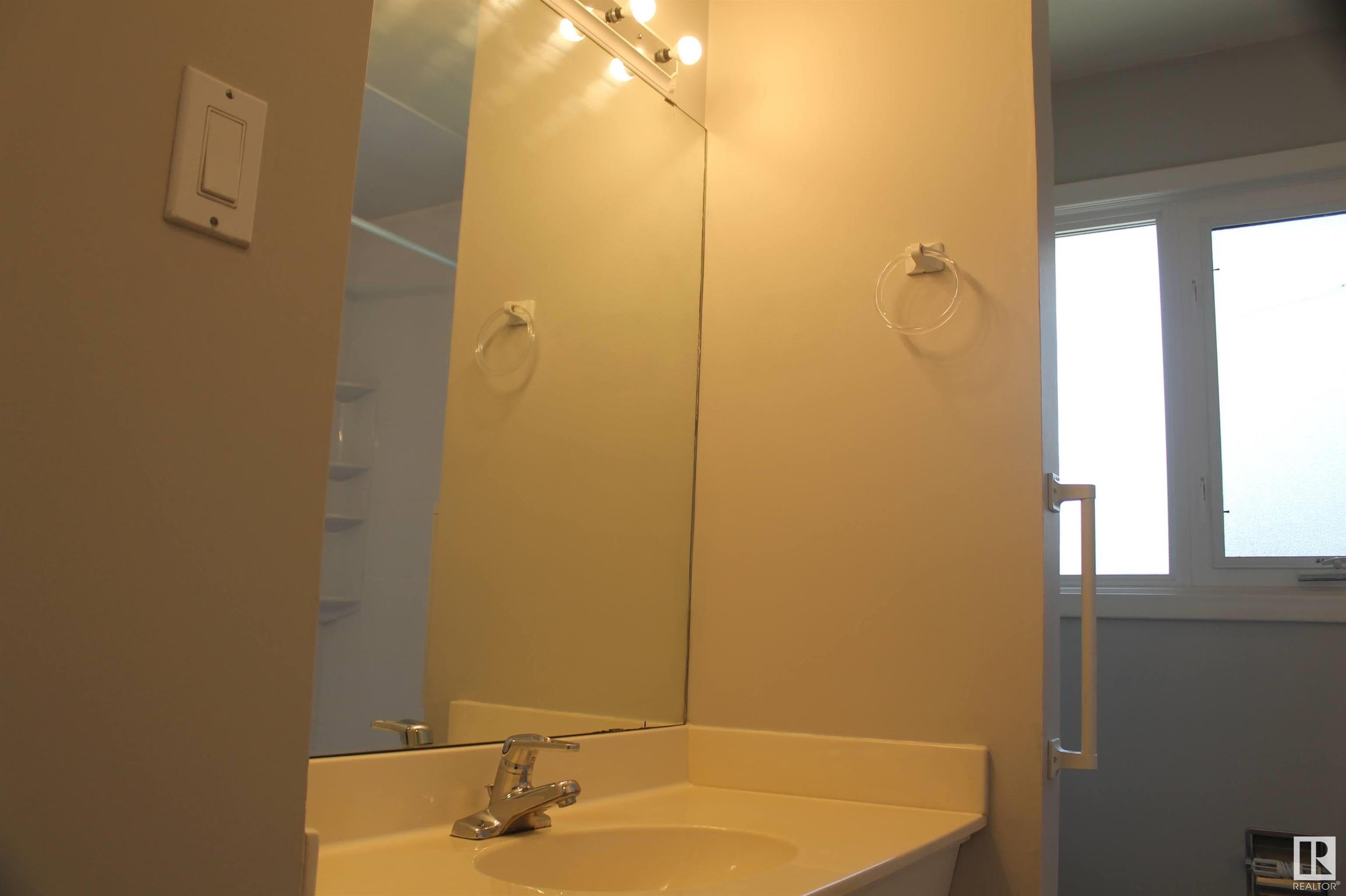      49 Sheridan DR , St. Albert,  ,T8N 1N1 ;  Listing Number: MLS E4420365