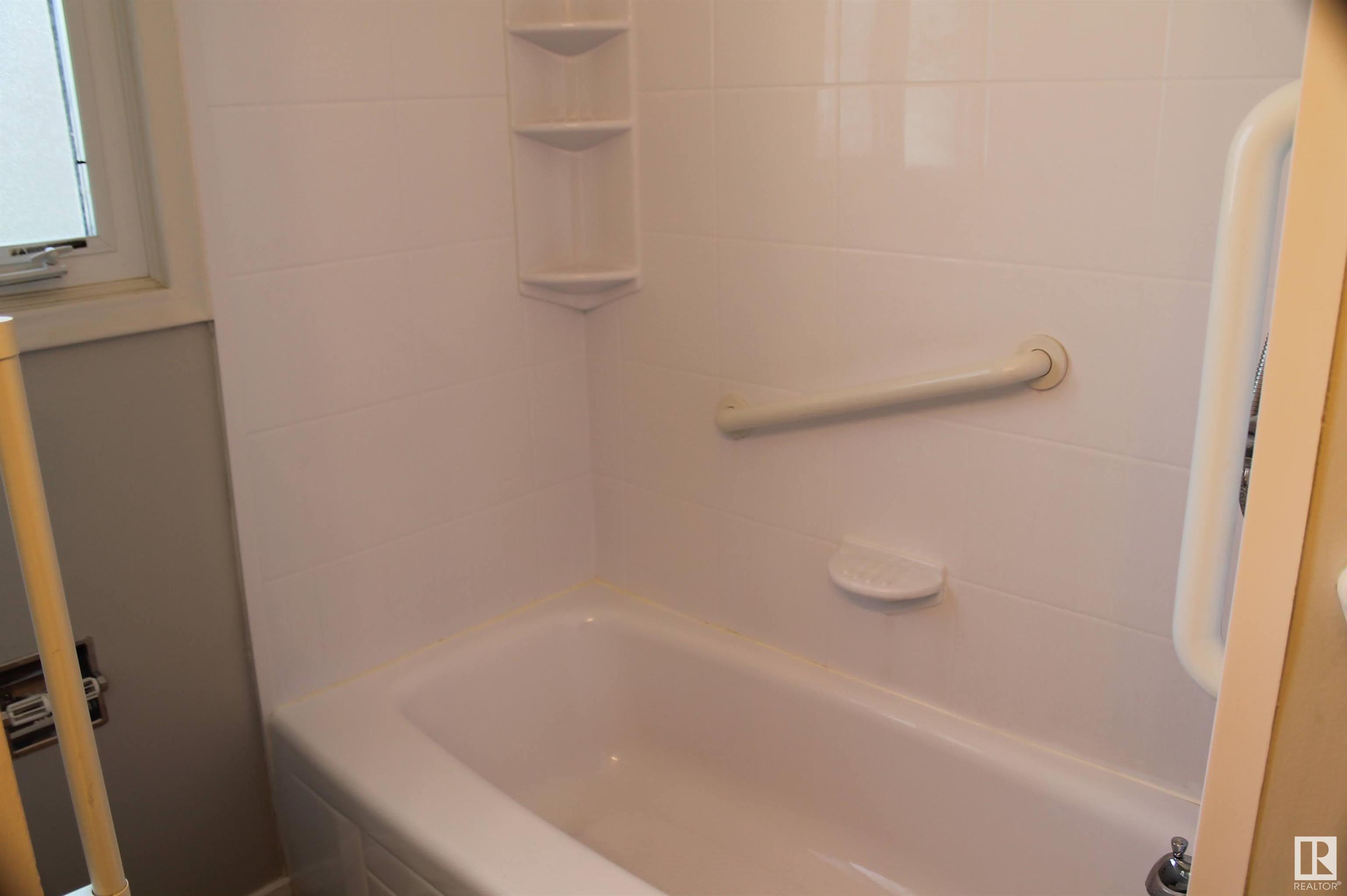      49 Sheridan DR , St. Albert,  ,T8N 1N1 ;  Listing Number: MLS E4420365
