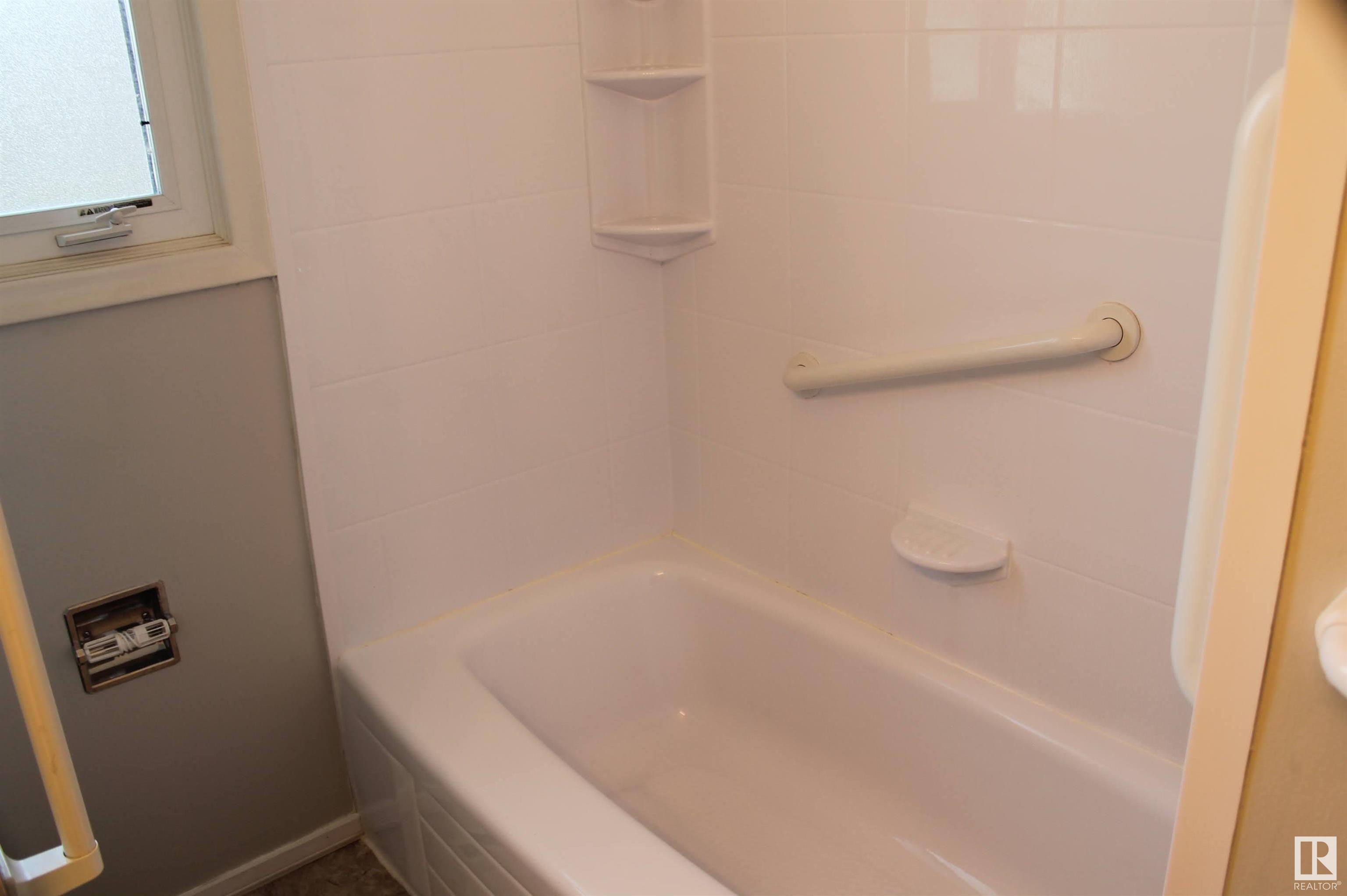     49 Sheridan DR , St. Albert,  ,T8N 1N1 ;  Listing Number: MLS E4420365
