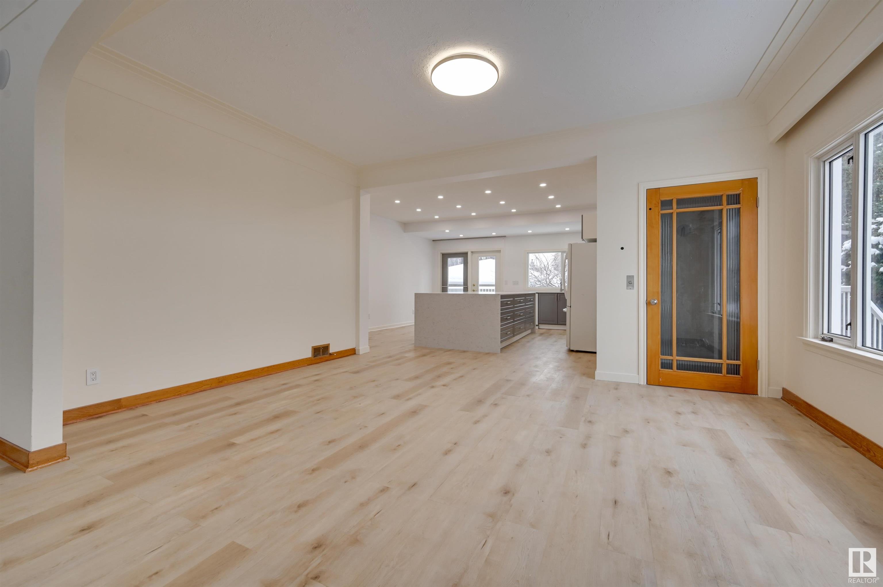      13515 101 AV NW , Edmonton,  ,T5N 0J4 ;  Listing Number: MLS E4420366