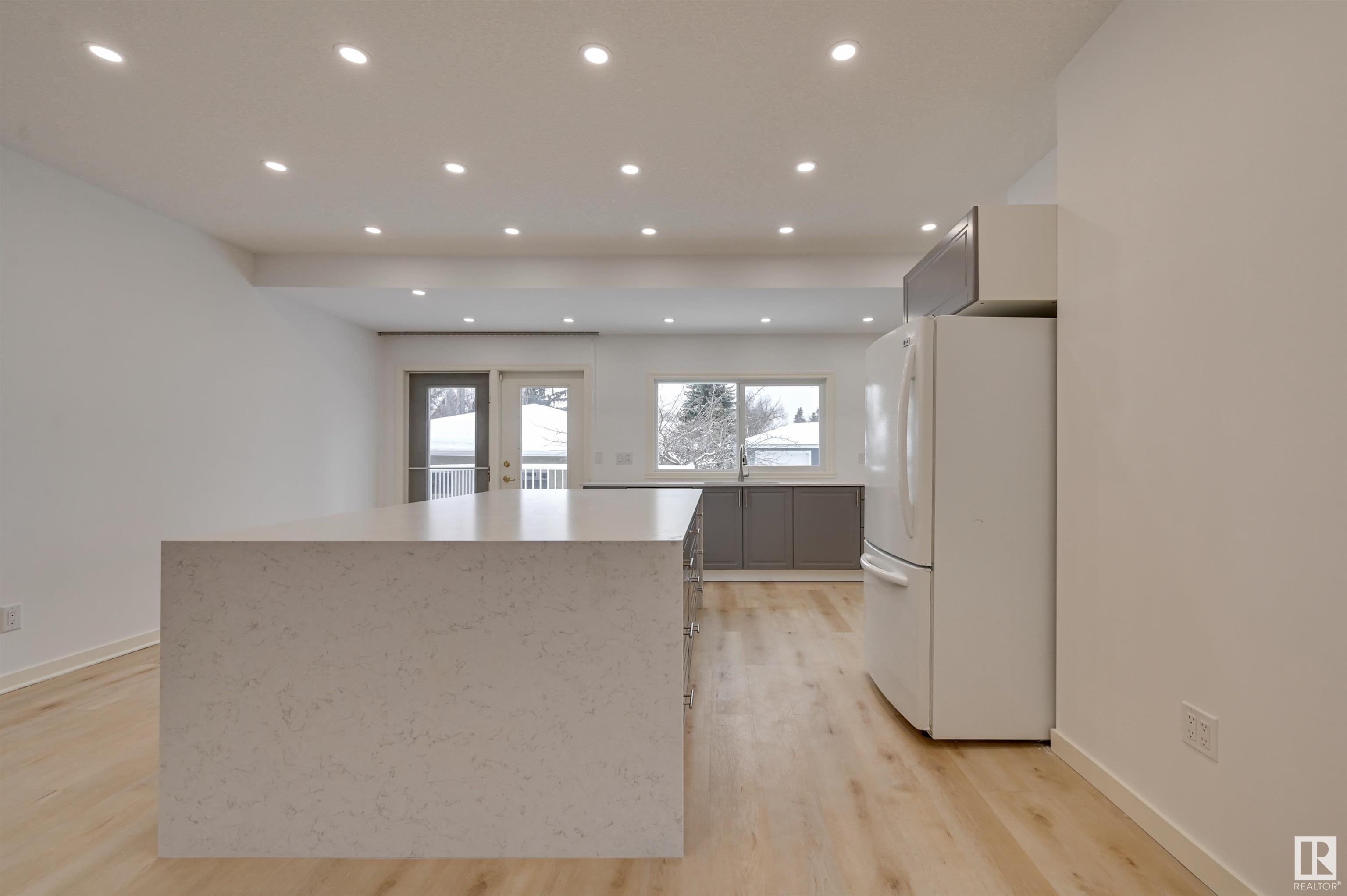      13515 101 AV NW , Edmonton,  ,T5N 0J4 ;  Listing Number: MLS E4420366