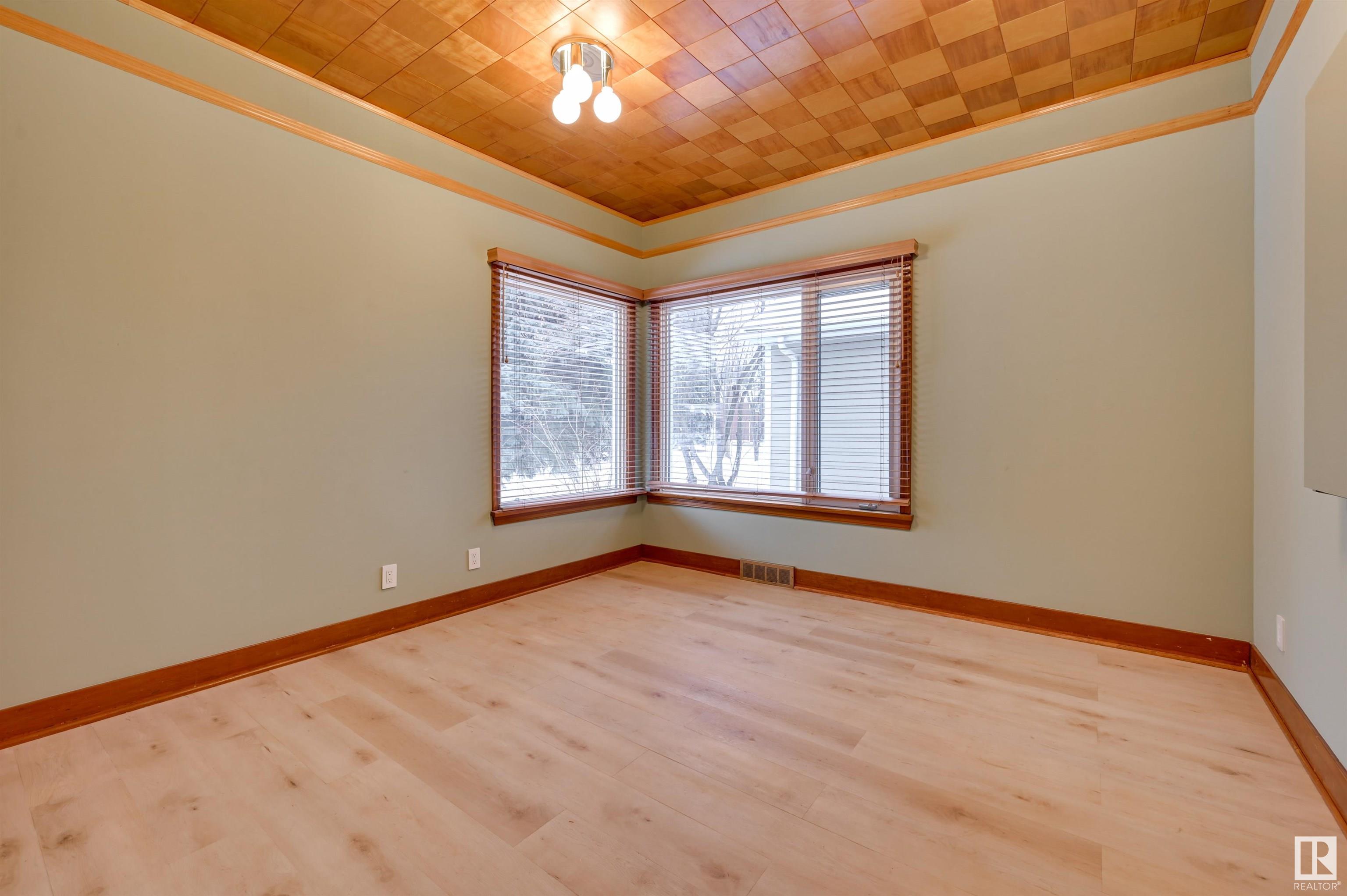      13515 101 AV NW , Edmonton,  ,T5N 0J4 ;  Listing Number: MLS E4420366