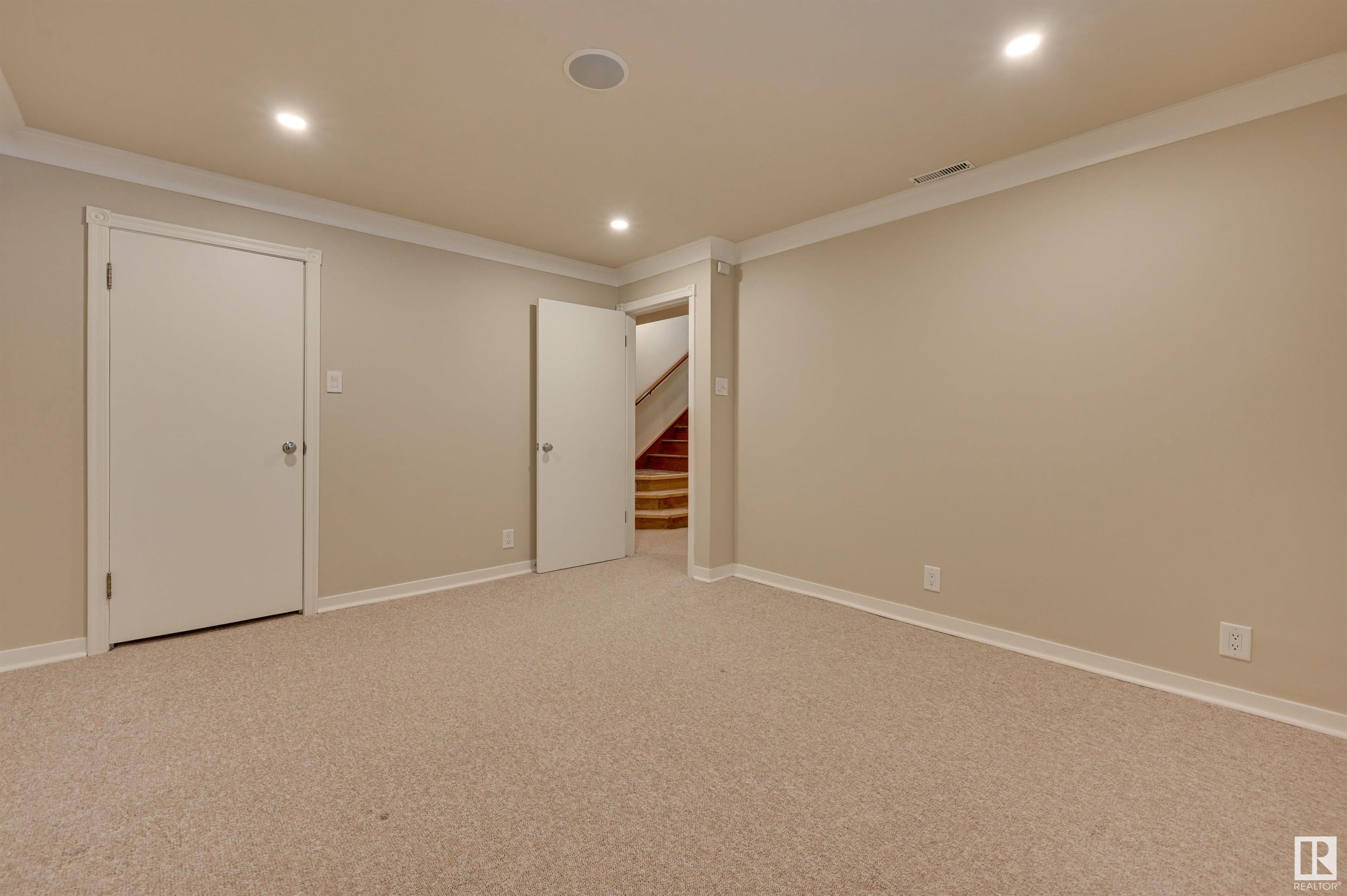      13515 101 AV NW , Edmonton,  ,T5N 0J4 ;  Listing Number: MLS E4420366