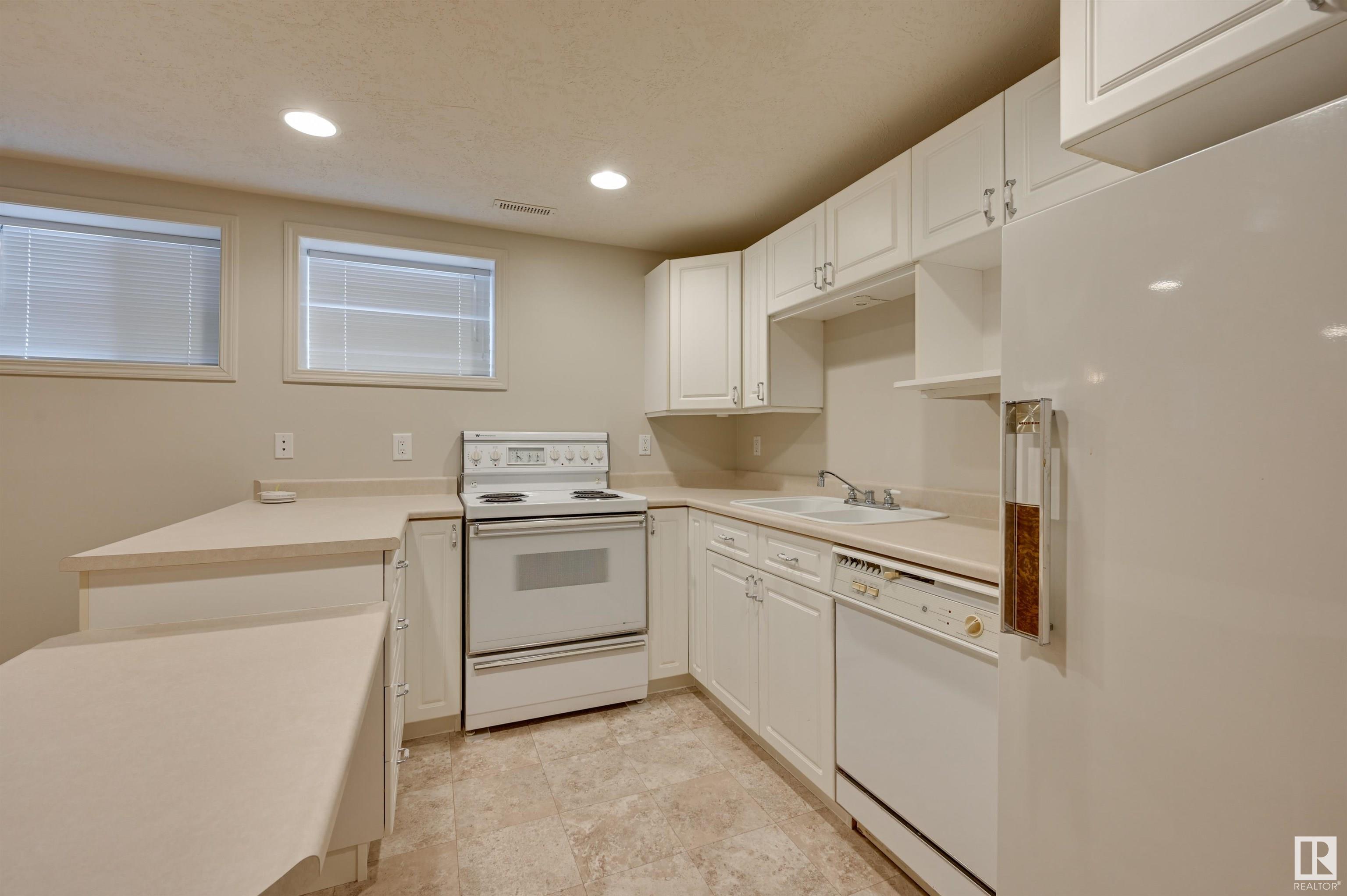      13515 101 AV NW , Edmonton,  ,T5N 0J4 ;  Listing Number: MLS E4420366