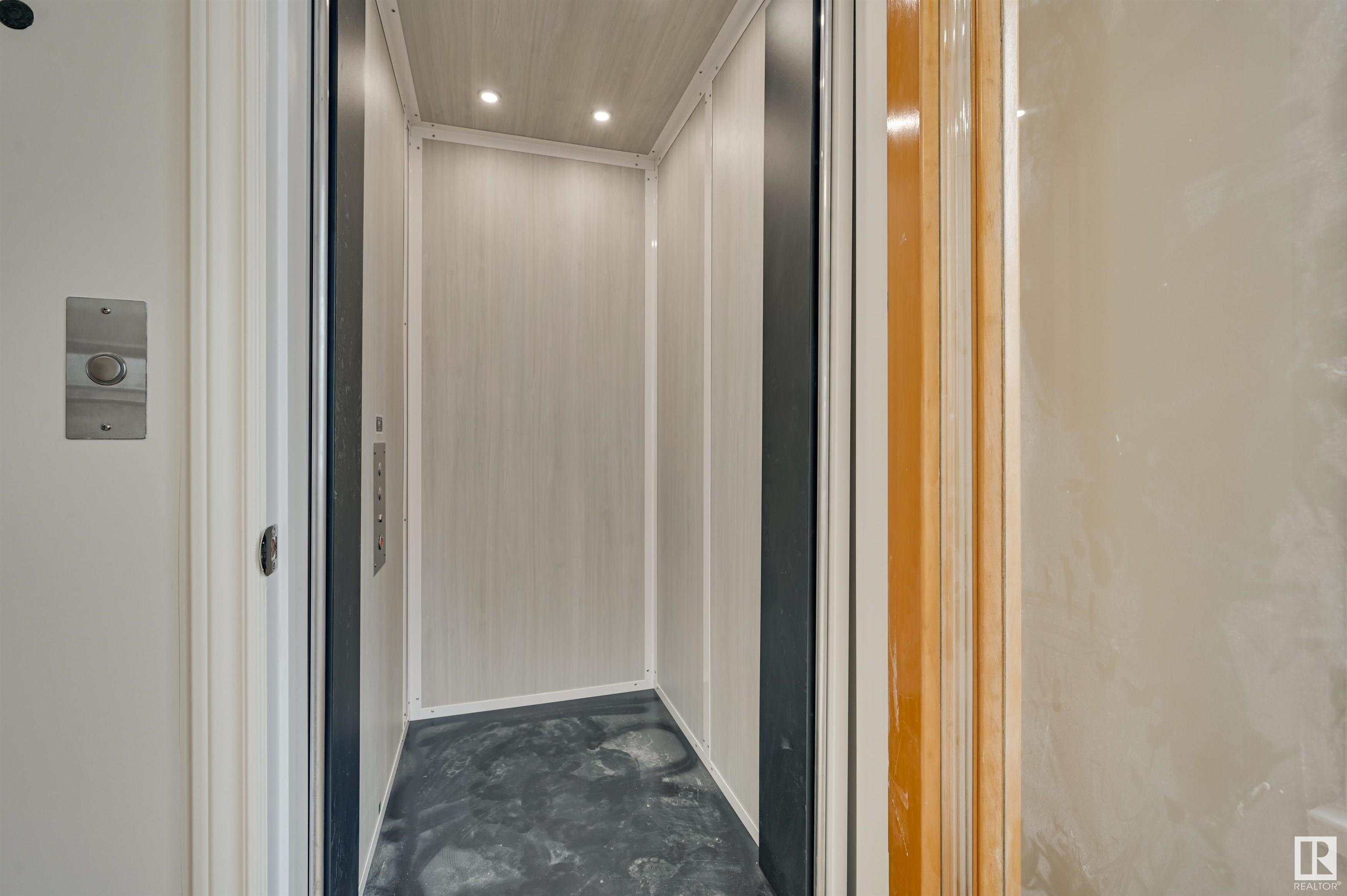      13515 101 AV NW , Edmonton,  ,T5N 0J4 ;  Listing Number: MLS E4420366
