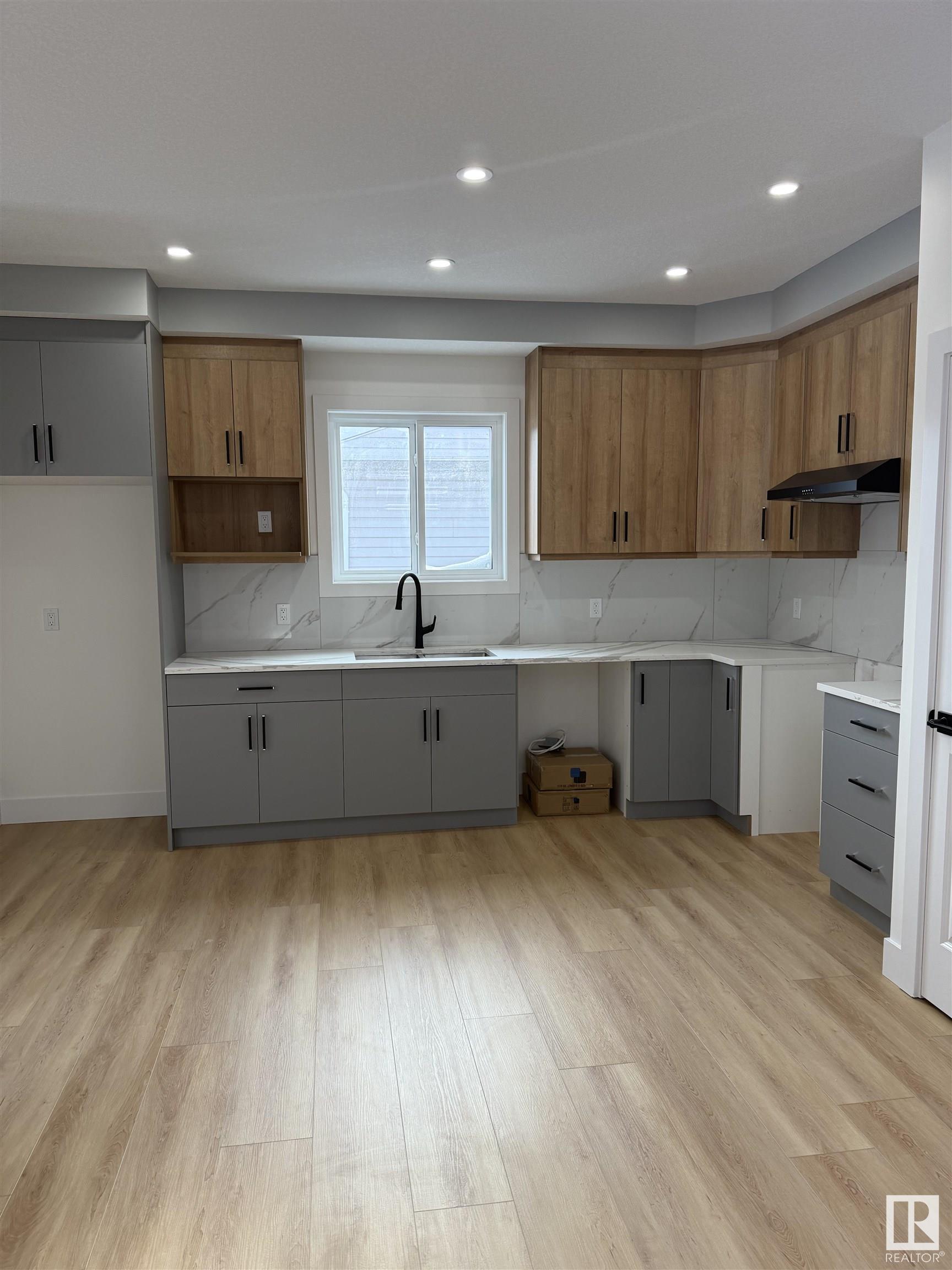      12037 41 ST NW , Edmonton,  ,T5W 2M3 ;  Listing Number: MLS E4420371