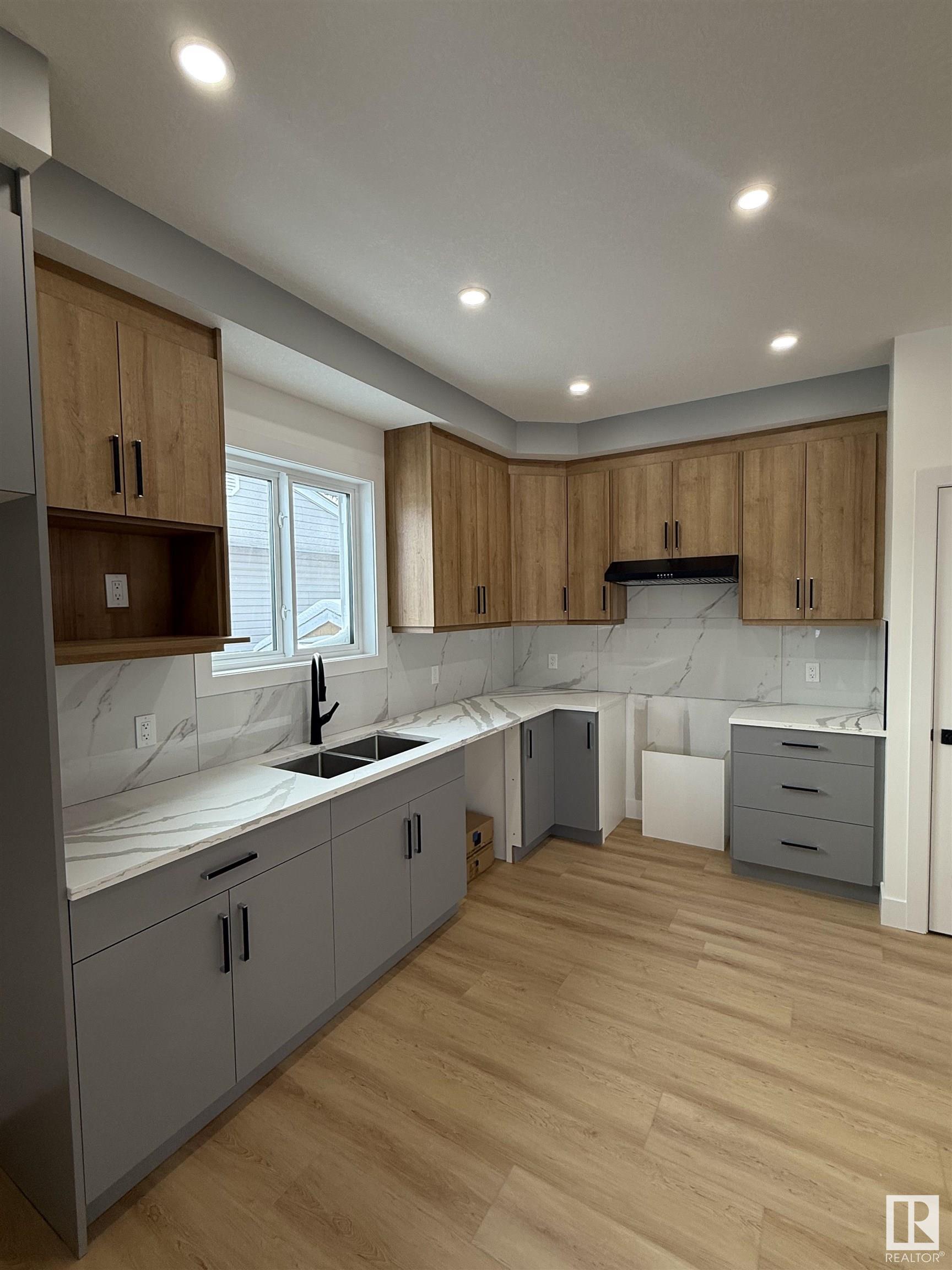      12037 41 ST NW , Edmonton,  ,T5W 2M3 ;  Listing Number: MLS E4420371