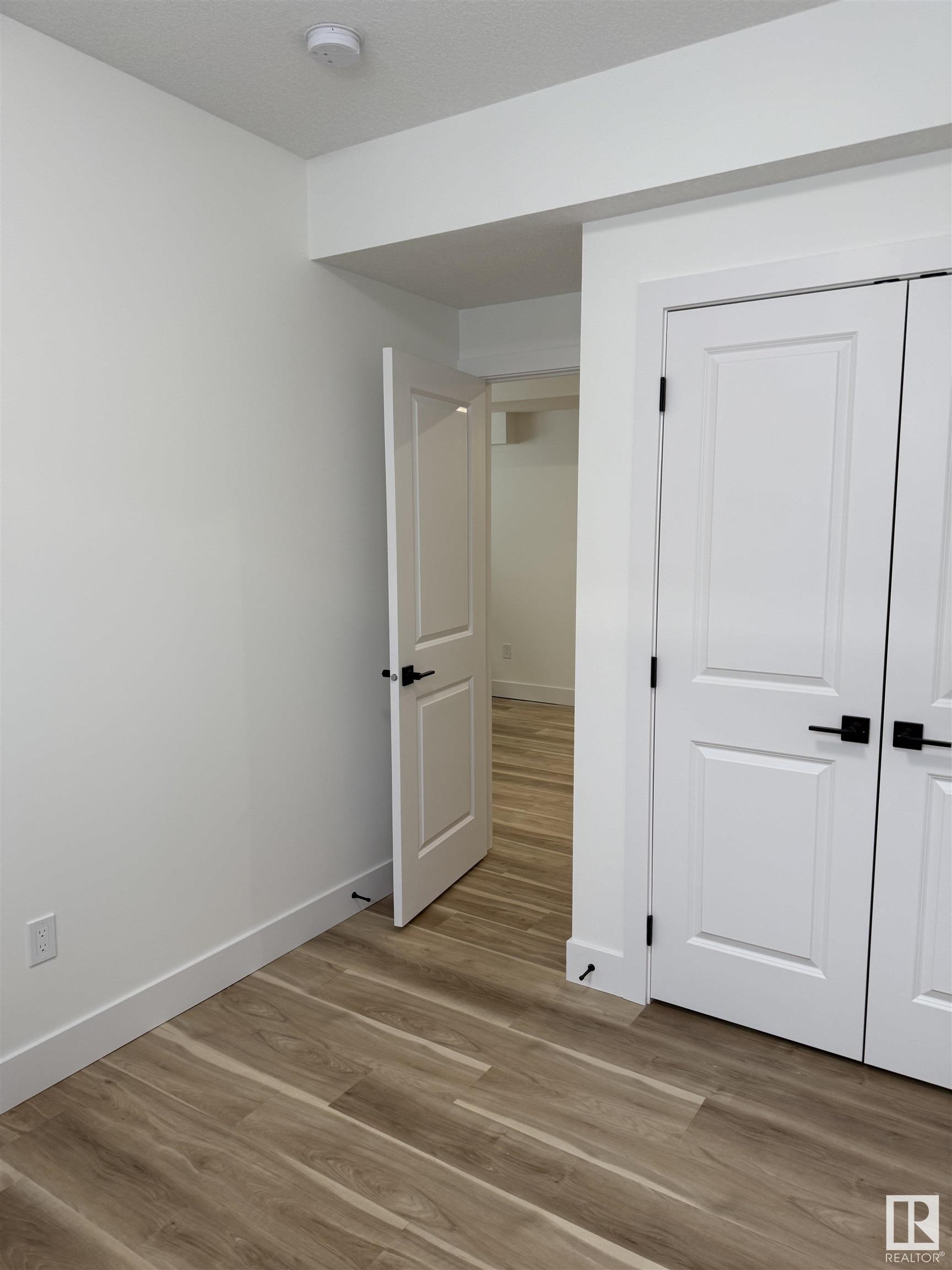      12037 41 ST NW , Edmonton,  ,T5W 2M3 ;  Listing Number: MLS E4420371