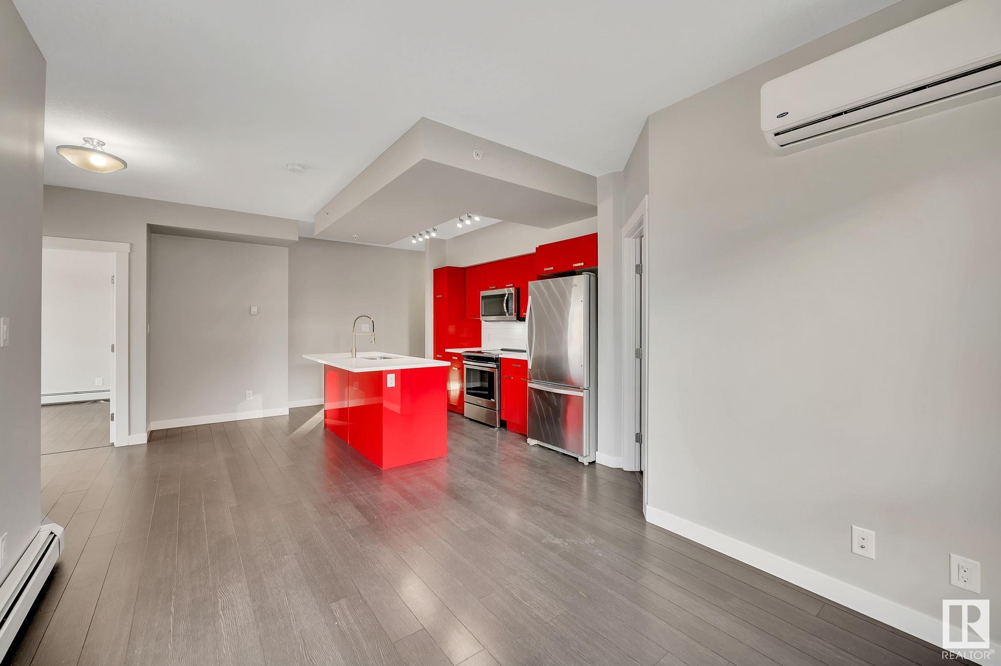      #904 10410 102 AV NW , Edmonton,  ,T5J 0E9 ;  Listing Number: MLS E4420373