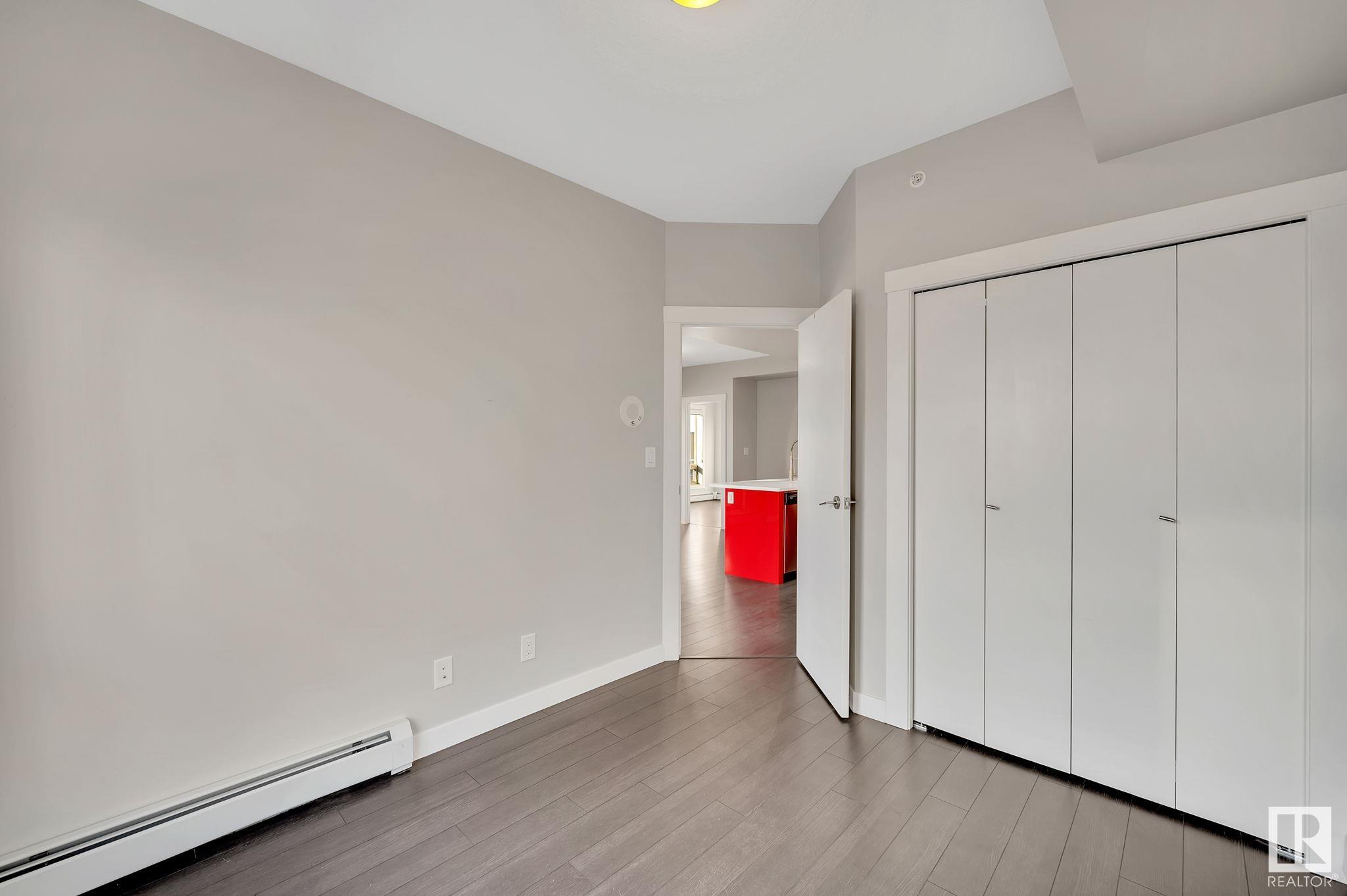      #904 10410 102 AV NW , Edmonton,  ,T5J 0E9 ;  Listing Number: MLS E4420373