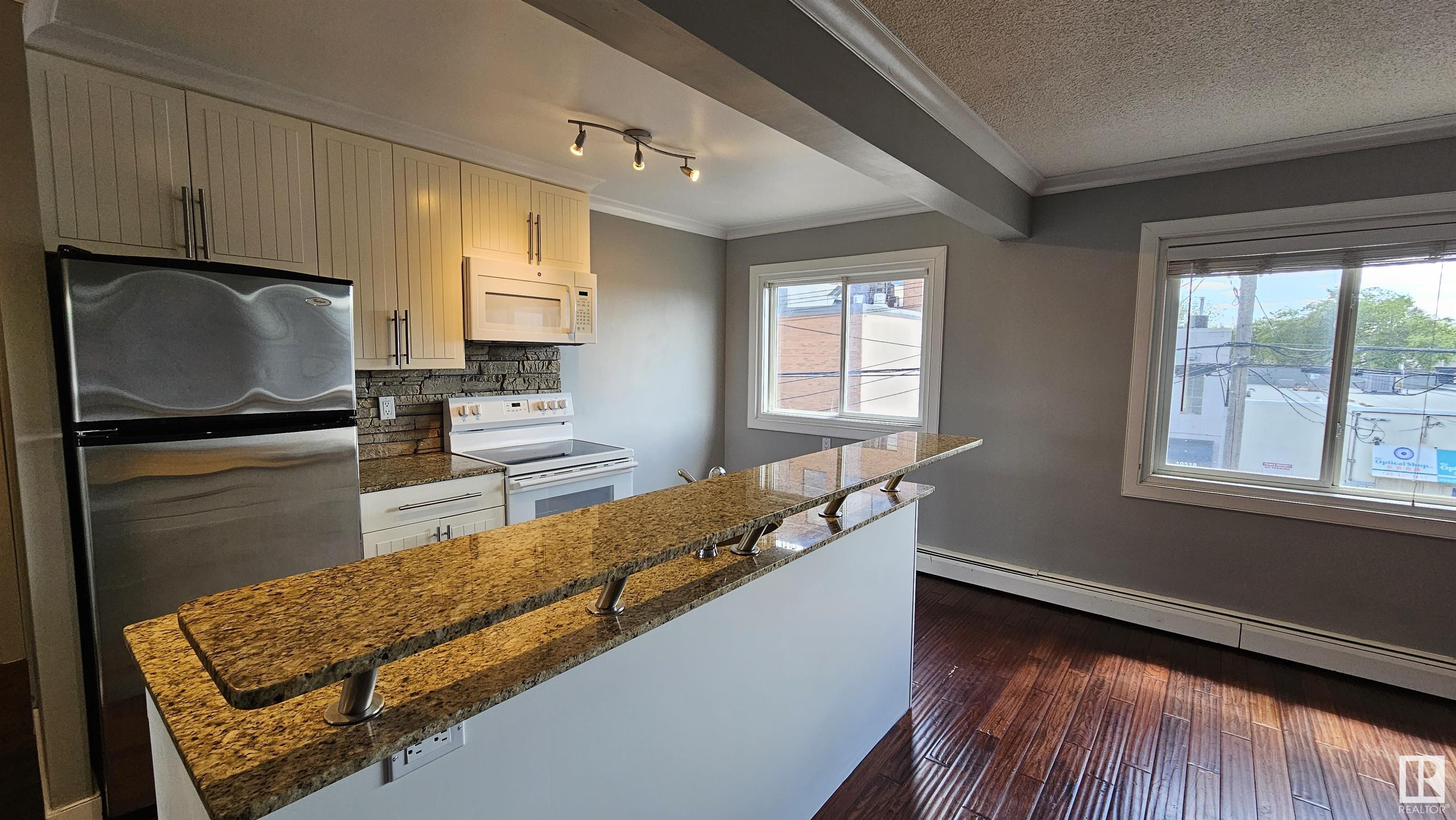      #34 10525 83 AV NW , Edmonton,  ,T6E 2E1 ;  Listing Number: MLS E4420375