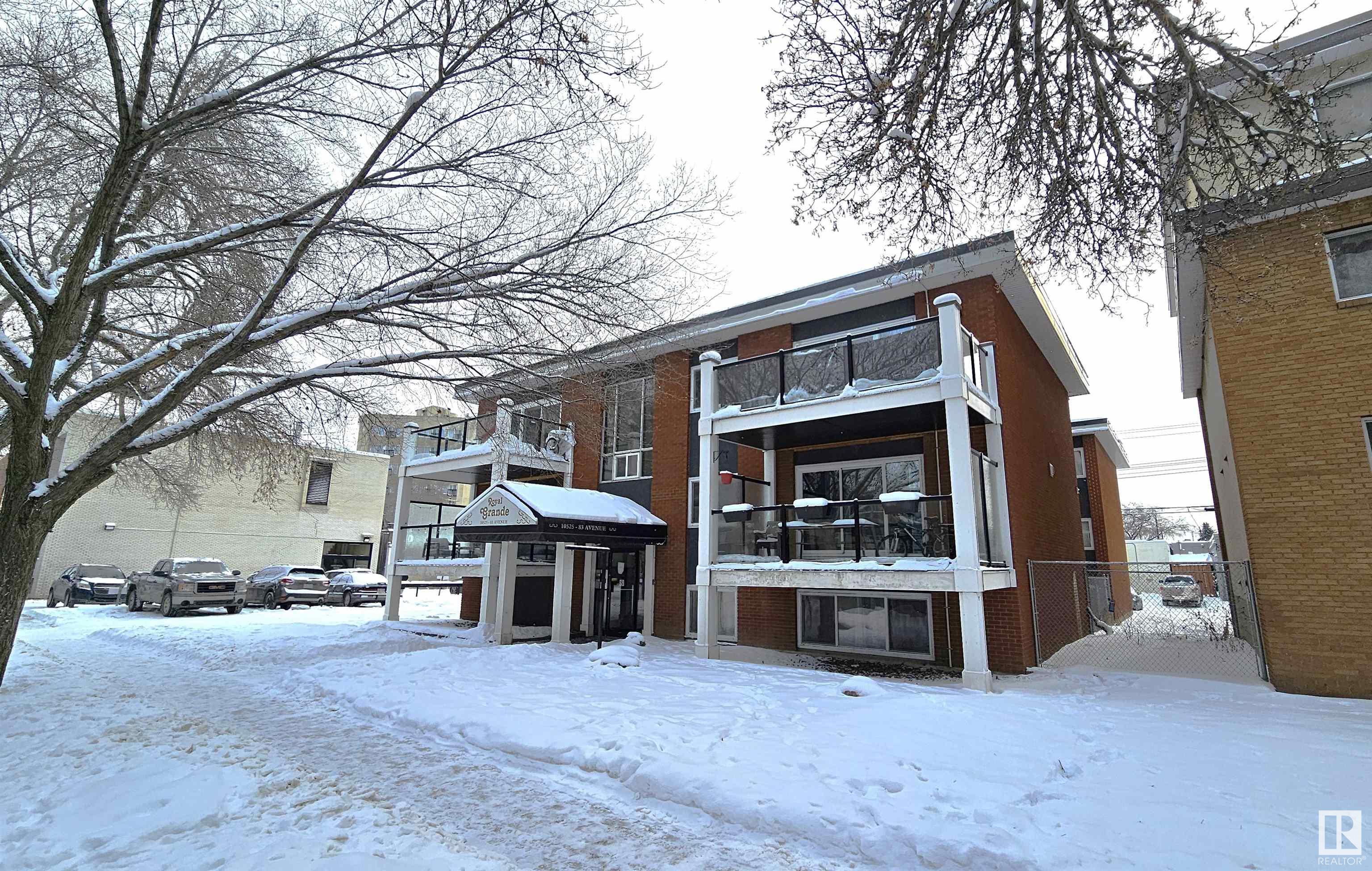      #34 10525 83 AV NW , Edmonton,  ,T6E 2E1 ;  Listing Number: MLS E4420375