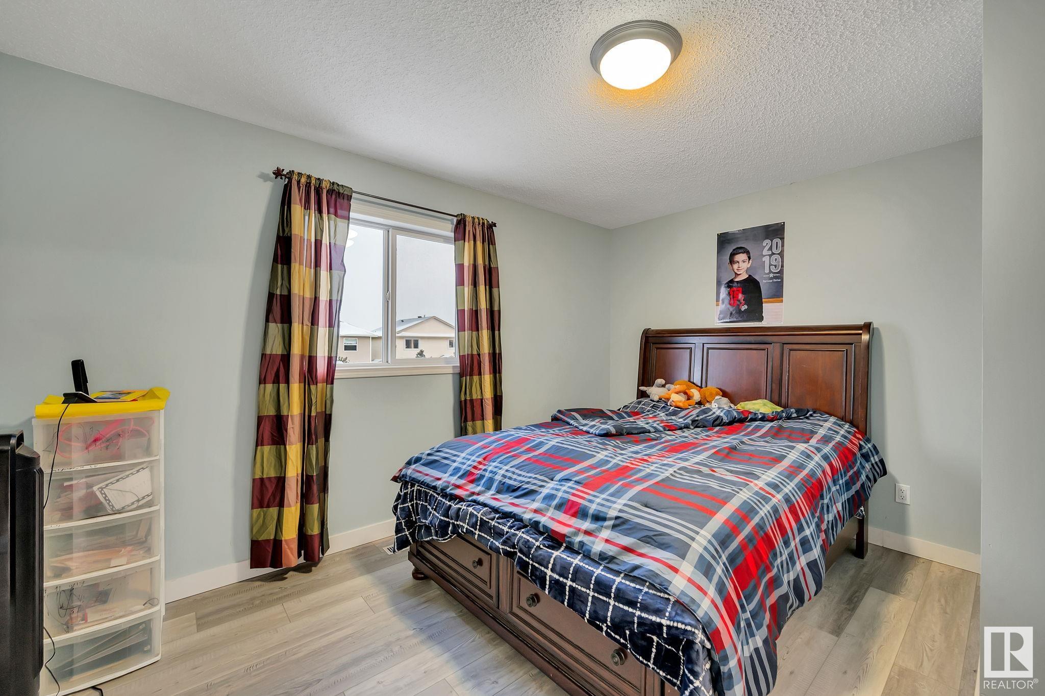      14919 137 ST NW , Edmonton,  ,T6V 1R2 ;  Listing Number: MLS E4420376