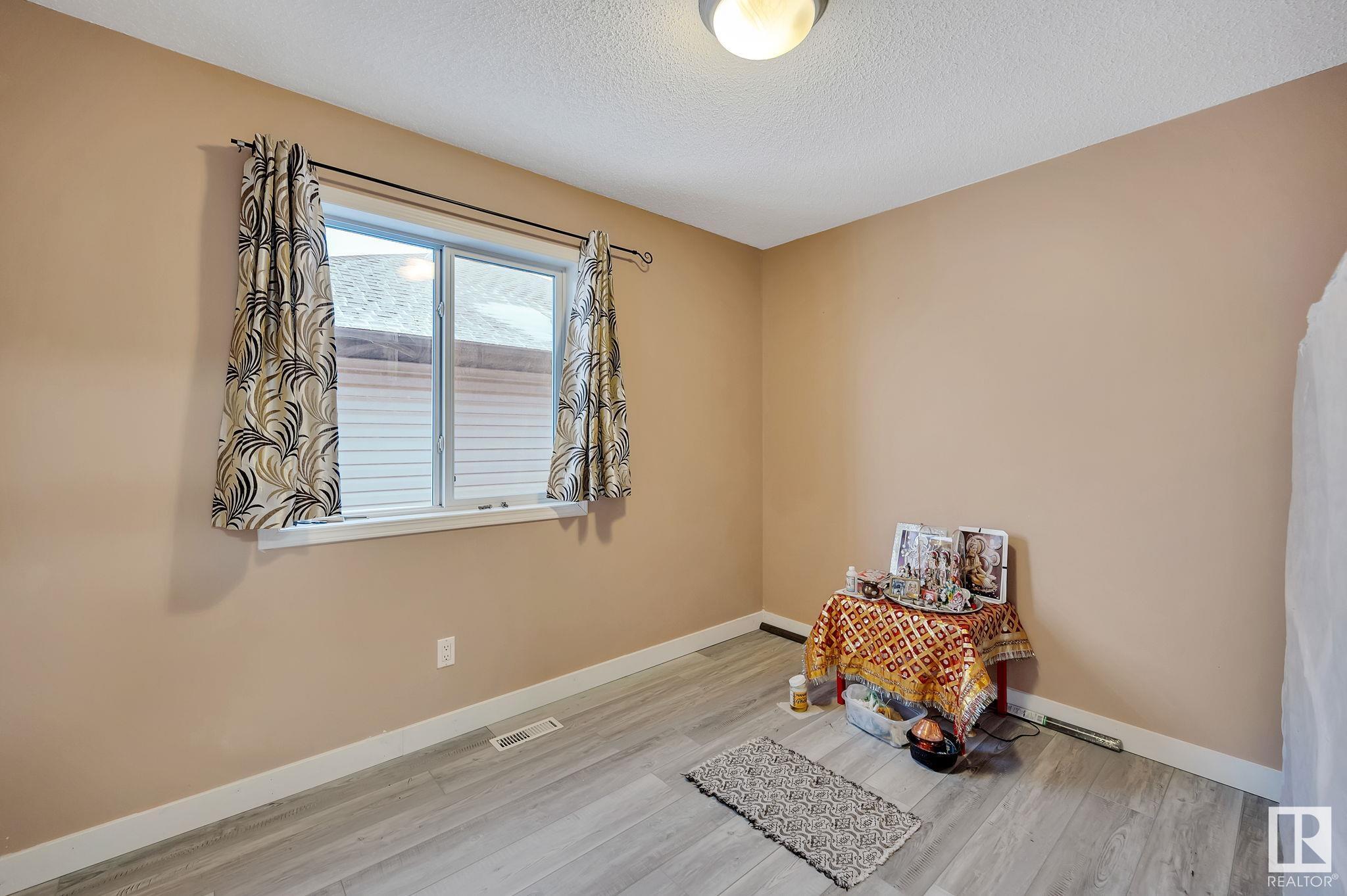      14919 137 ST NW , Edmonton,  ,T6V 1R2 ;  Listing Number: MLS E4420376
