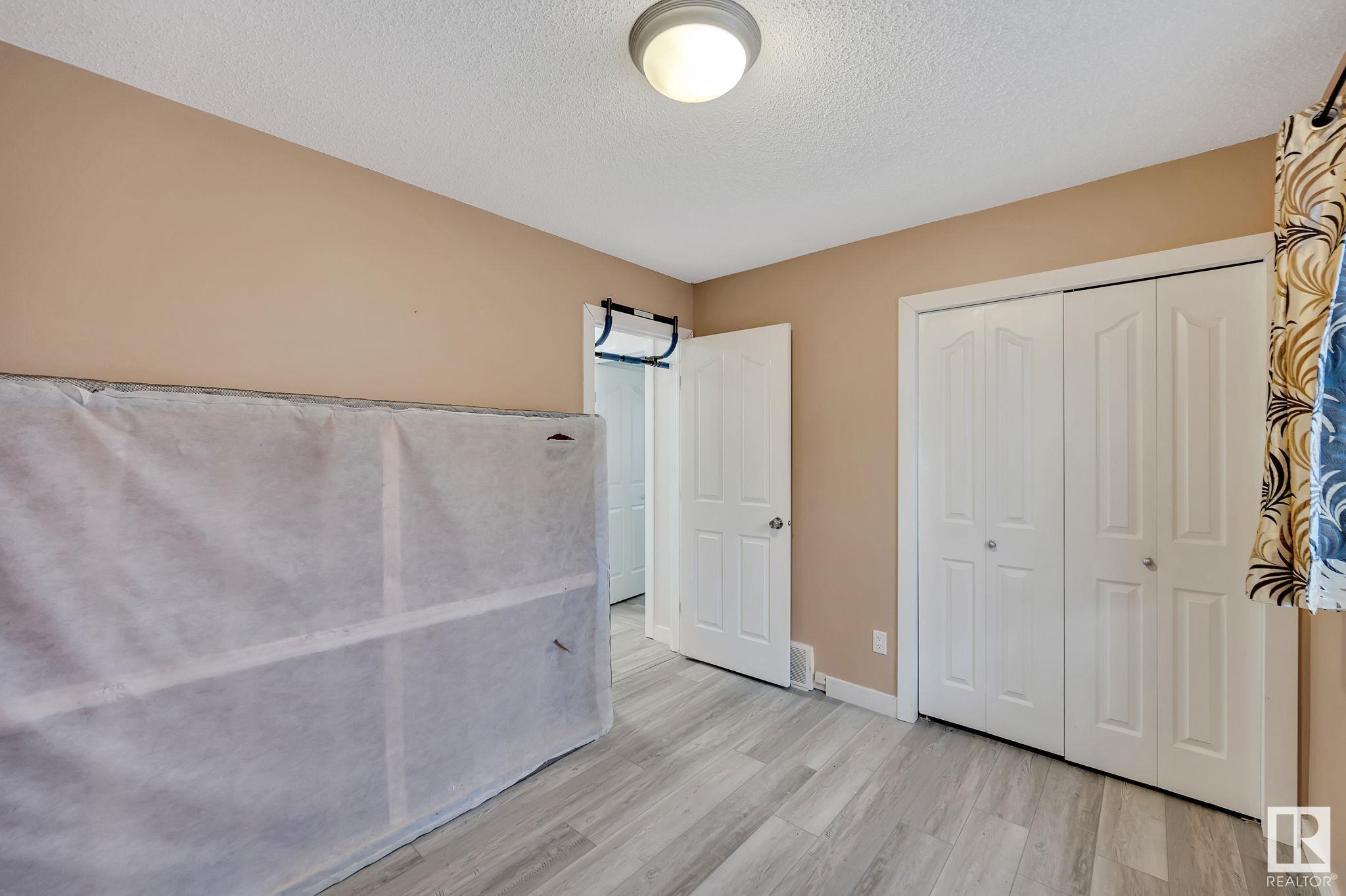      14919 137 ST NW , Edmonton,  ,T6V 1R2 ;  Listing Number: MLS E4420376