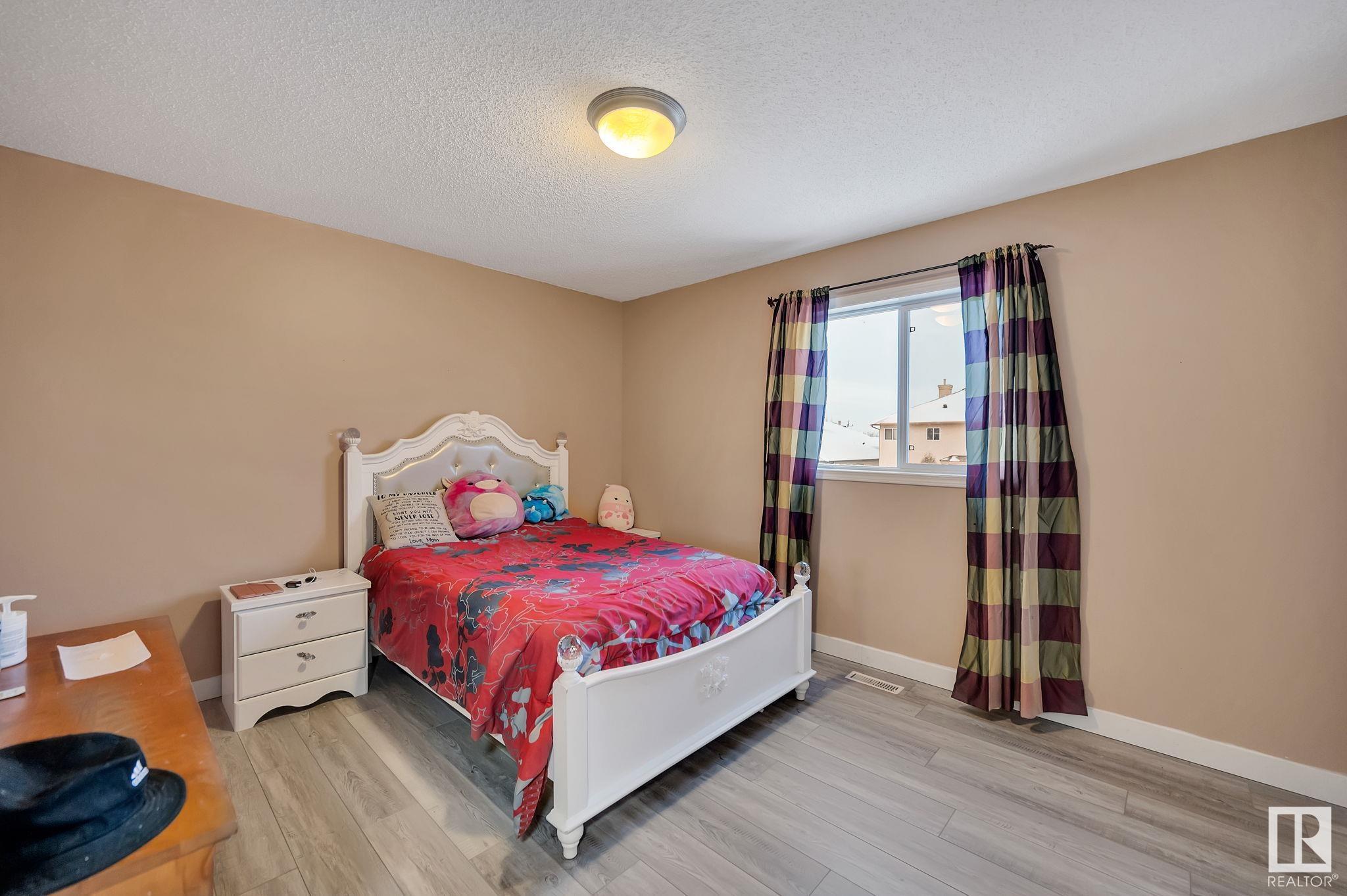      14919 137 ST NW , Edmonton,  ,T6V 1R2 ;  Listing Number: MLS E4420376