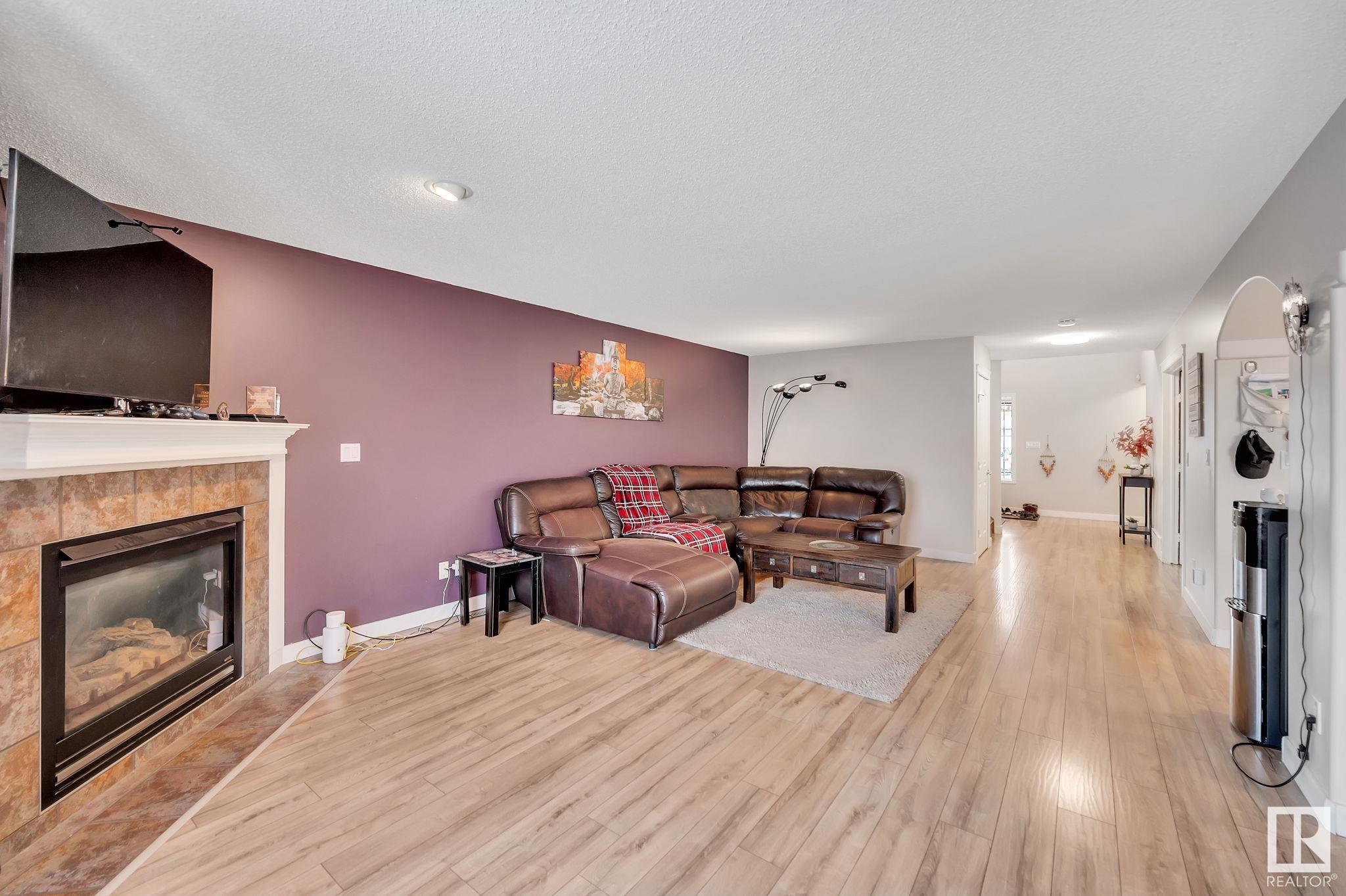      14919 137 ST NW , Edmonton,  ,T6V 1R2 ;  Listing Number: MLS E4420376