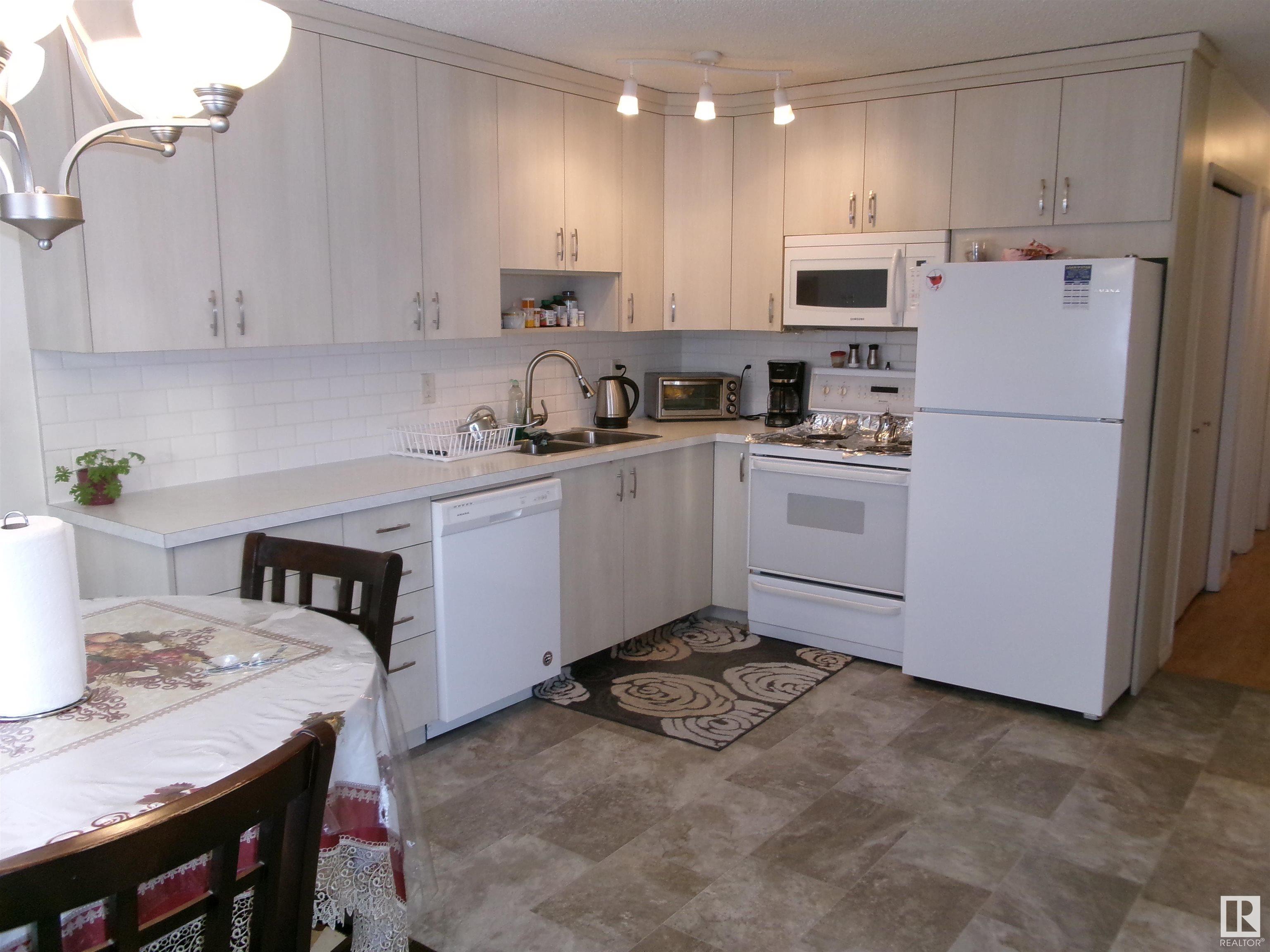      16019 100 ST NW , Edmonton,  ,T5X 5C4 ;  Listing Number: MLS E4420379