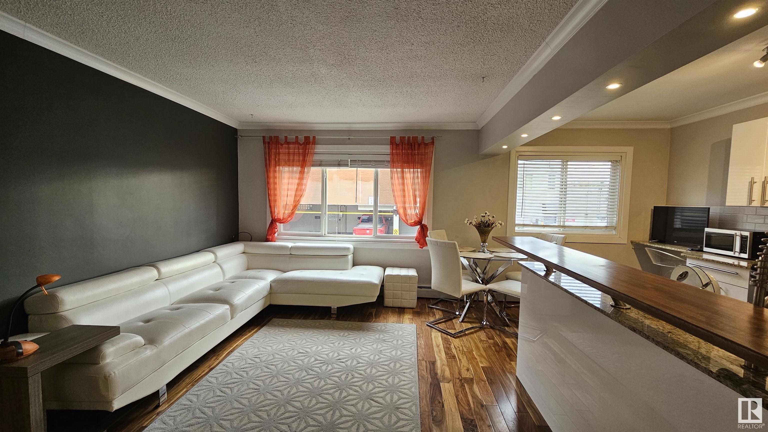      #23 10525 83 AV NW , Edmonton,  ,T6E 2E1 ;  Listing Number: MLS E4420380