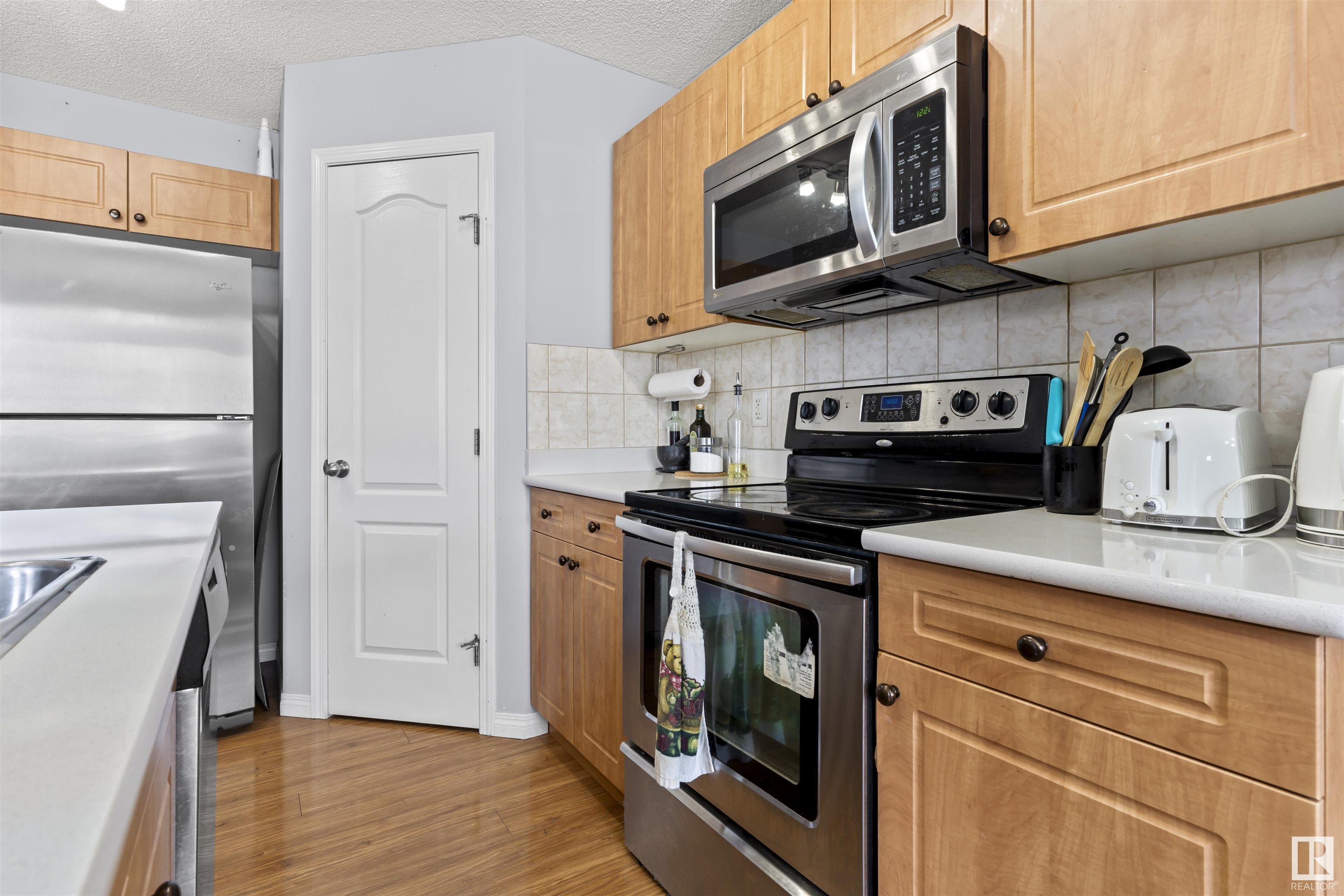      3022 16A AV NW , Edmonton,  ,T6T 0P8 ;  Listing Number: MLS E4420385