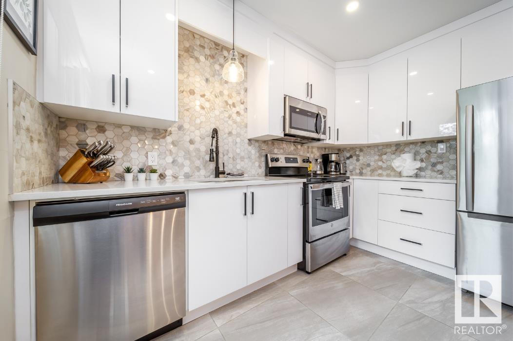      6718-6720 110 ST NW , Edmonton,  ,T6H 3K6 ;  Listing Number: MLS E4420386