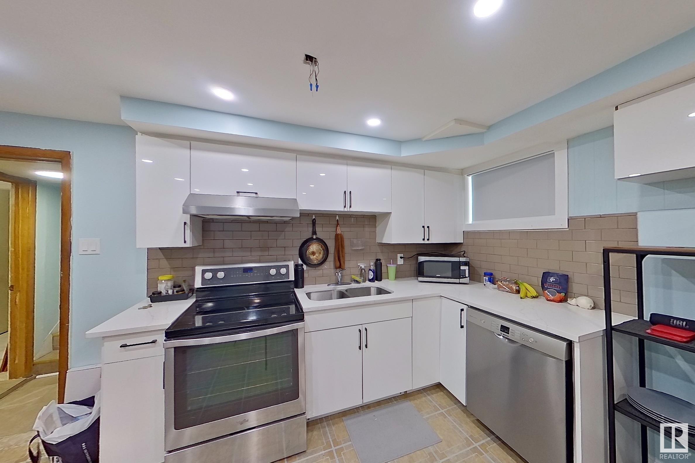      7928 82 Ave NW , Edmonton,  ,T6C 0Y2 ;  Listing Number: MLS E4420389