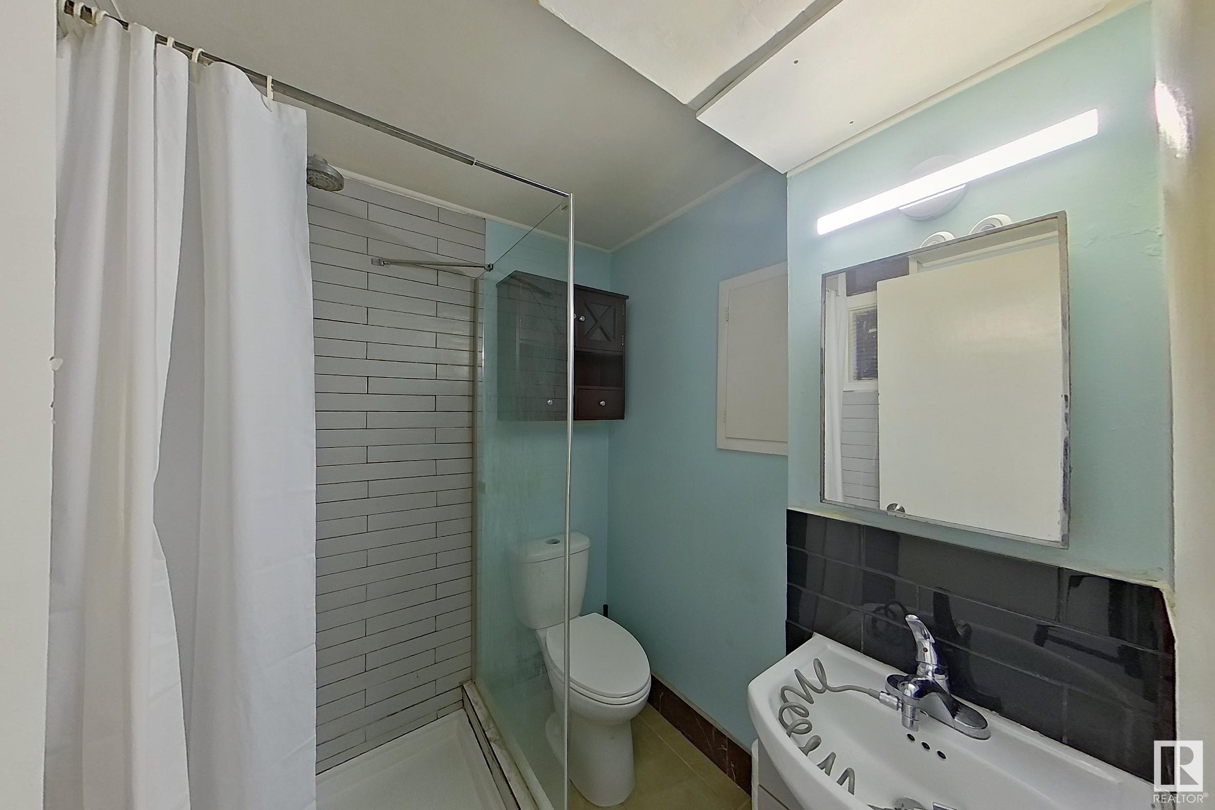      7928 82 Ave NW , Edmonton,  ,T6C 0Y2 ;  Listing Number: MLS E4420389