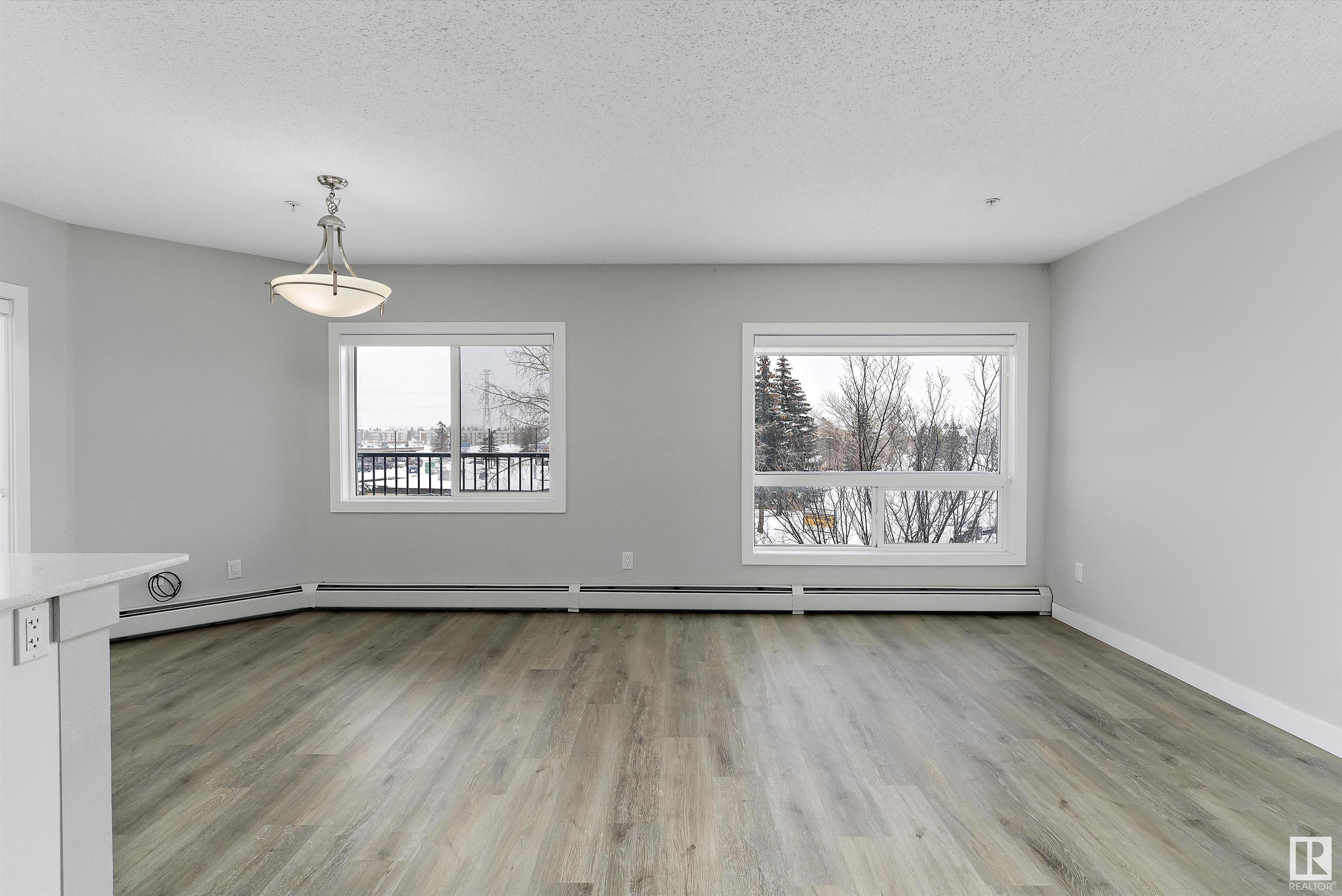      #318 11511 27 AV NW , Edmonton,  ,T6J 7J8 ;  Listing Number: MLS E4420400