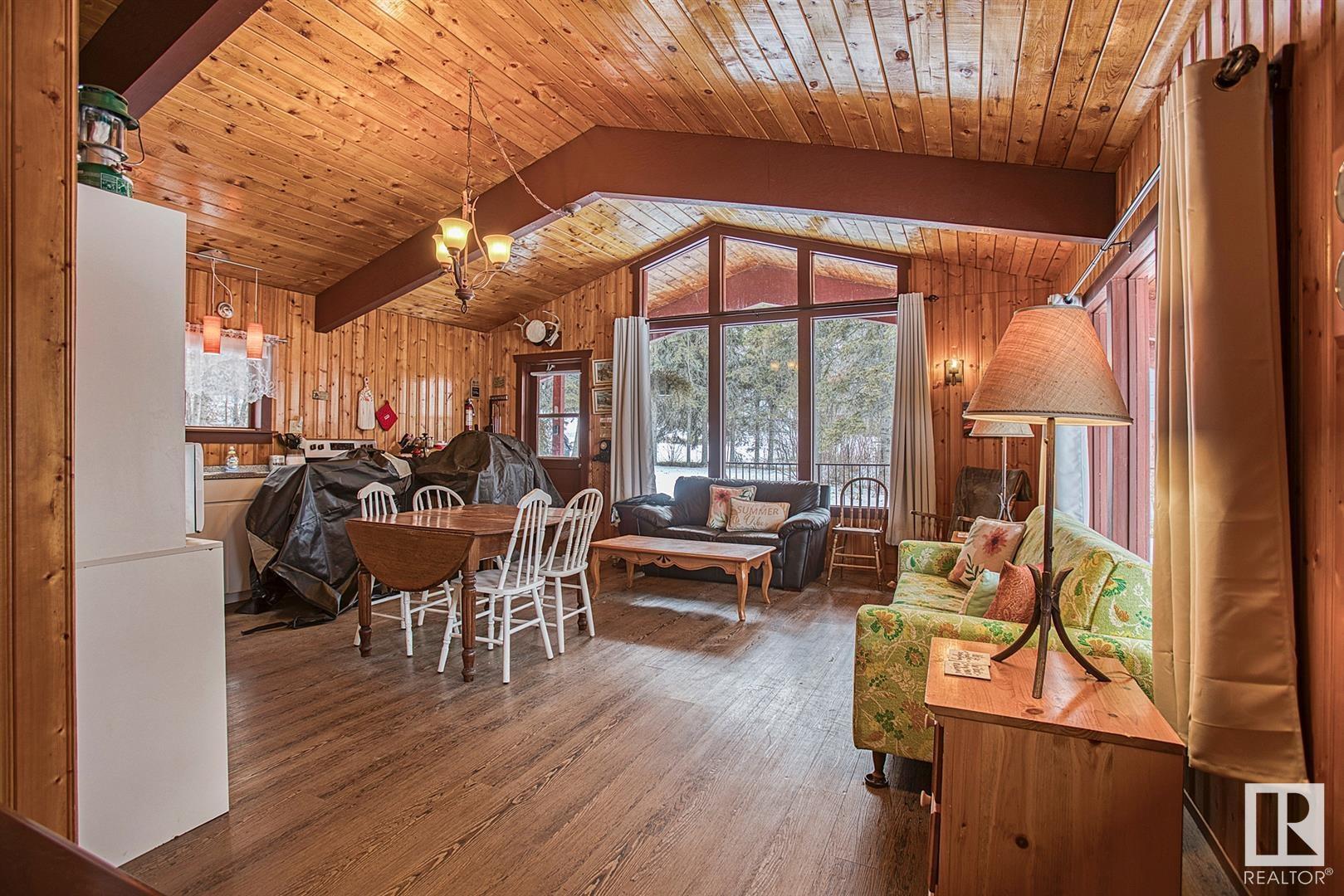      704 53102 Range Road 40 , Rural Parkland County,  ,T0E 2Y0 ;  Listing Number: MLS E4420401