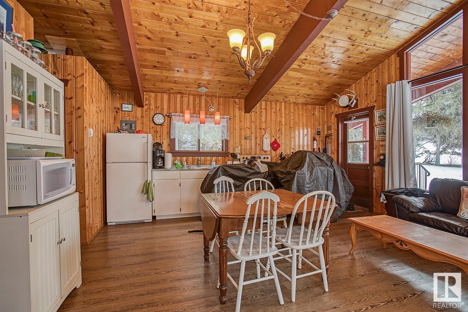      704 53102 Range Road 40 , Rural Parkland County,  ,T0E 2Y0 ;  Listing Number: MLS E4420401