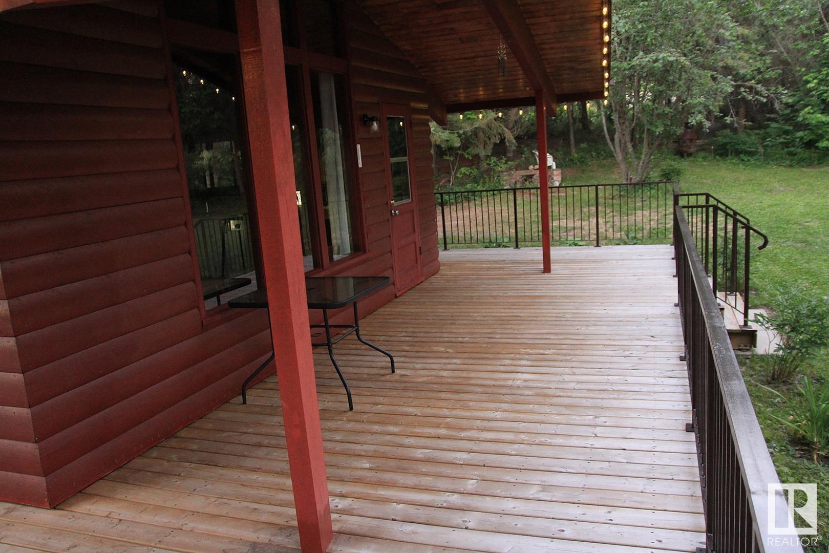     704 53102 Range Road 40 , Rural Parkland County,  ,T0E 2Y0 ;  Listing Number: MLS E4420401