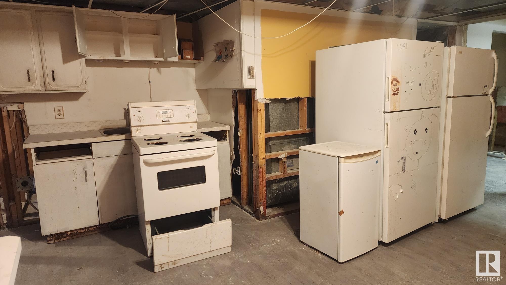      816 12 AV , Cold Lake,  ,T9M 1J1 ;  Listing Number: MLS E4420402