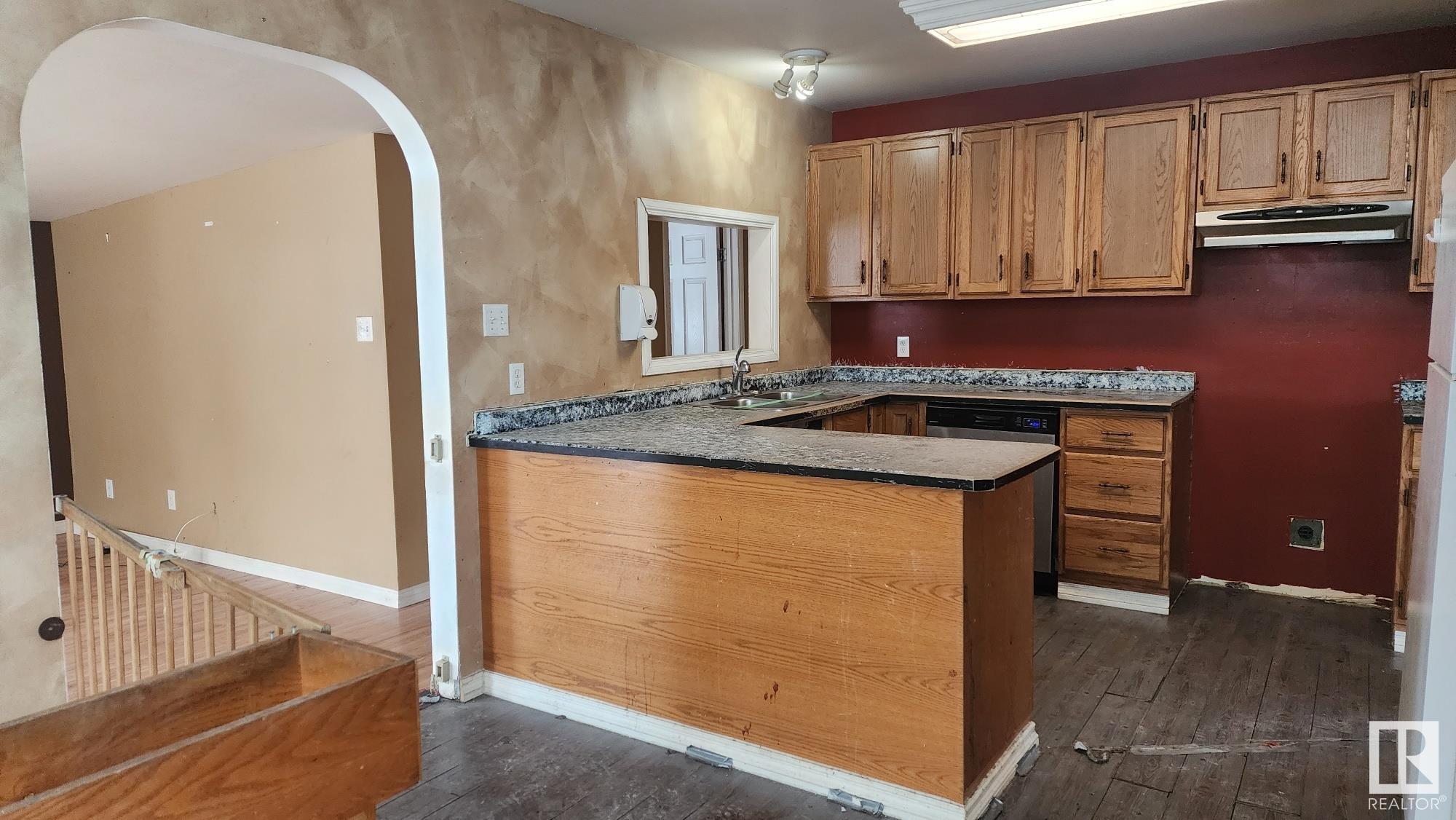      816 12 AV , Cold Lake,  ,T9M 1J1 ;  Listing Number: MLS E4420402