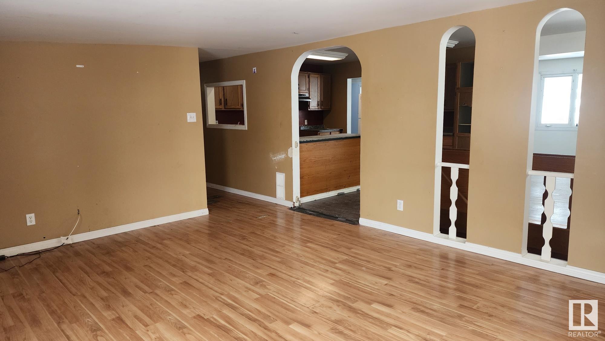      816 12 AV , Cold Lake,  ,T9M 1J1 ;  Listing Number: MLS E4420402