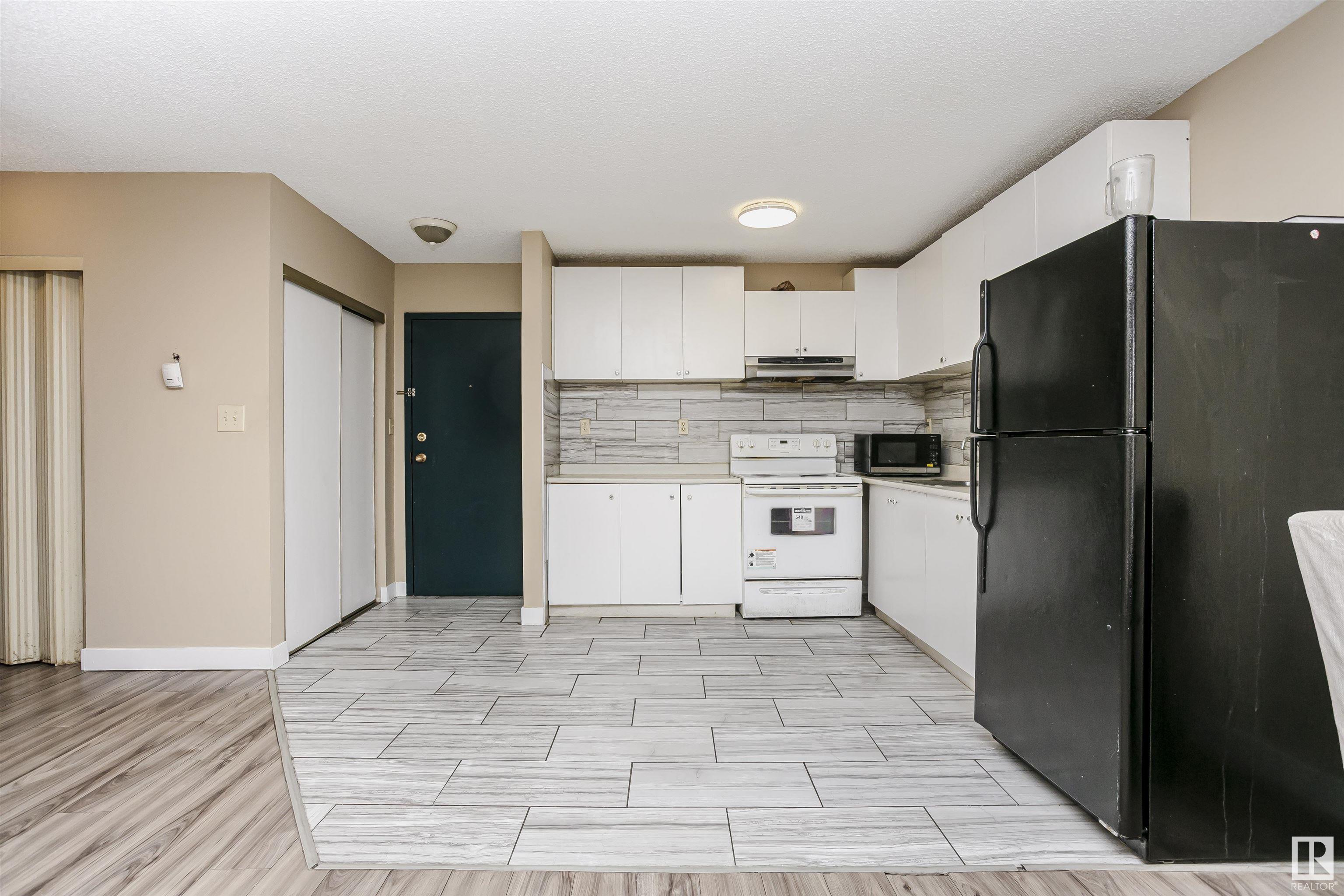      4810 Millwoods rd south NW , Edmonton,  ,T6L 5N9 ;  Listing Number: MLS E4420407