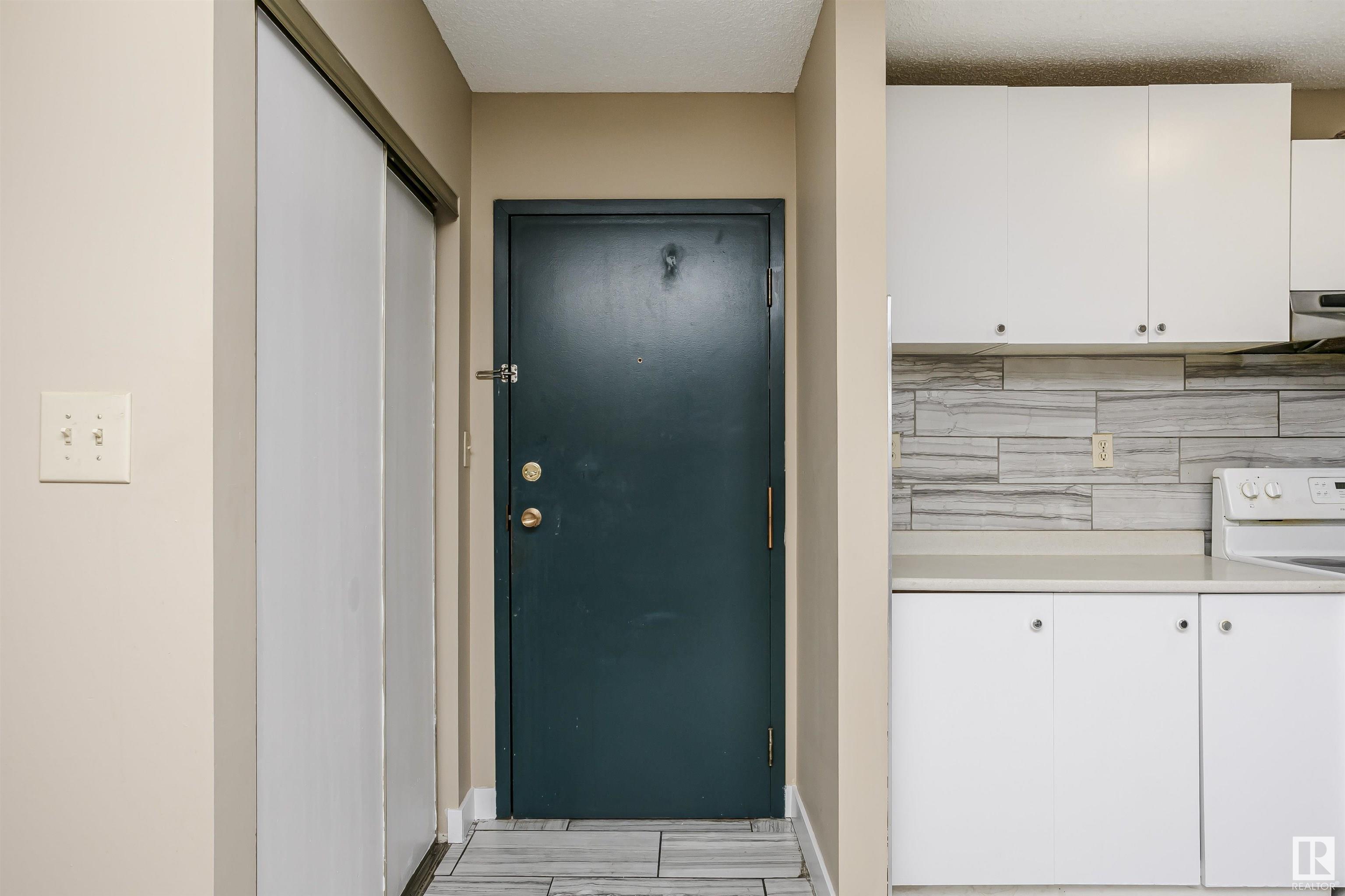     4810 Millwoods rd south NW , Edmonton,  ,T6L 5N9 ;  Listing Number: MLS E4420407