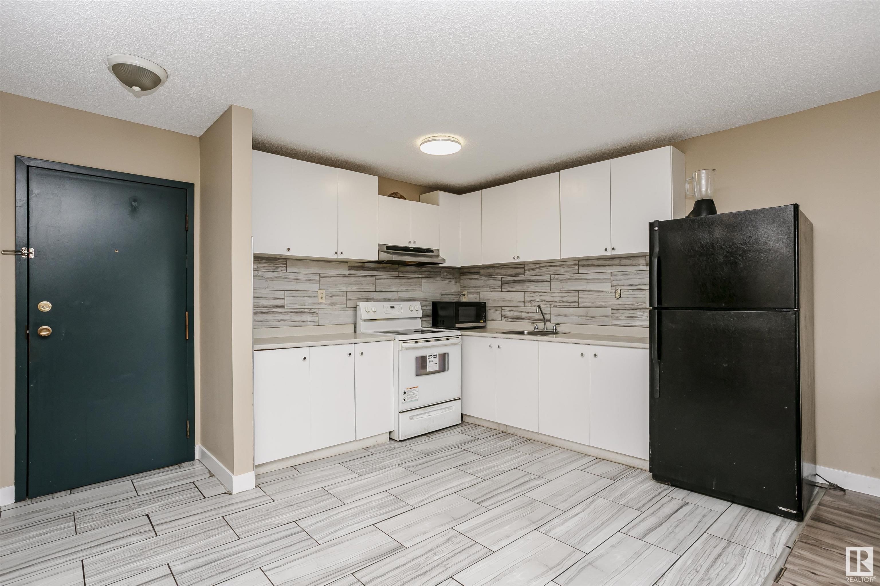     4810 Millwoods rd south NW , Edmonton,  ,T6L 5N9 ;  Listing Number: MLS E4420407