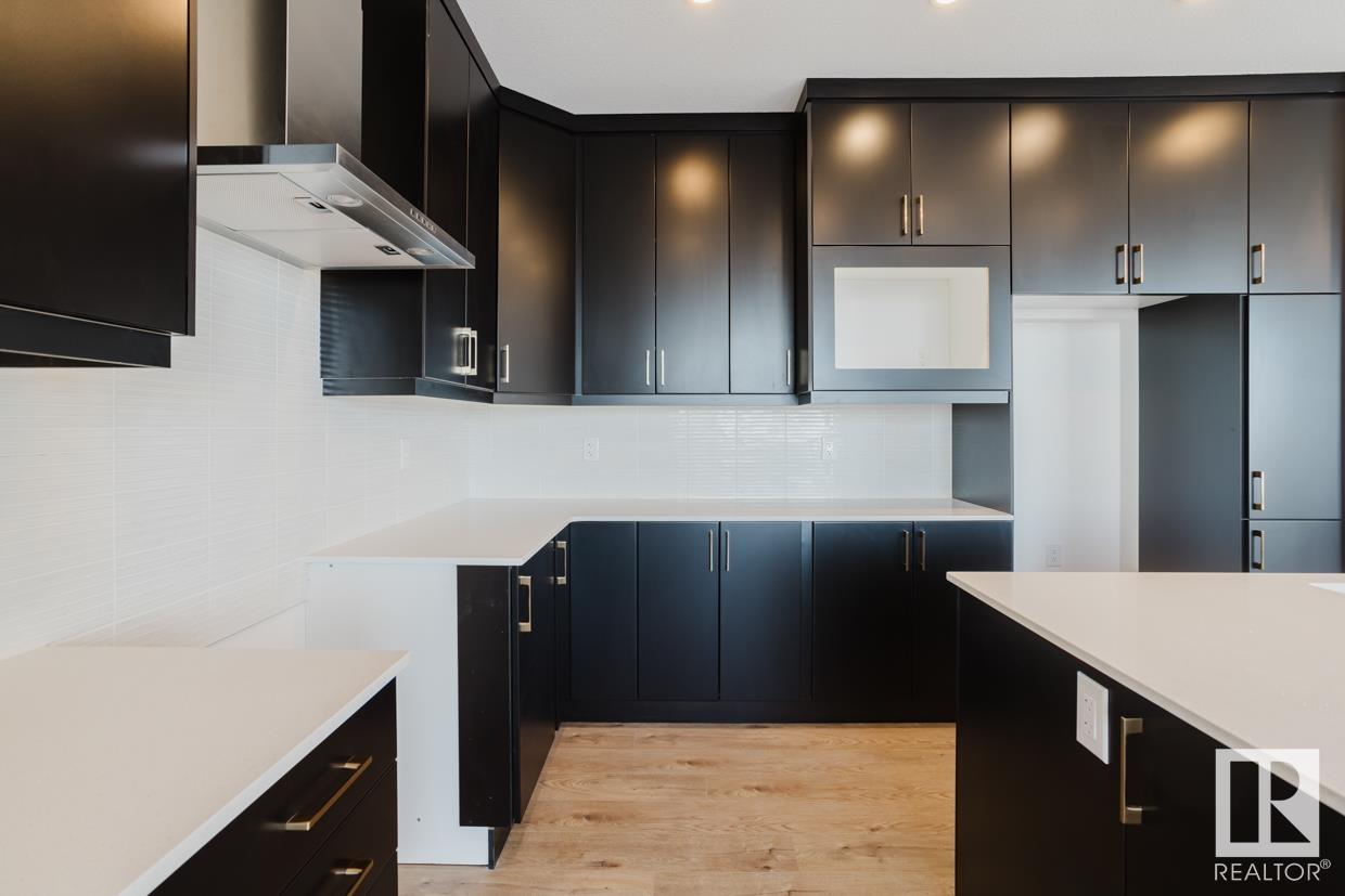      1038 Stoneside RD , Sherwood Park,  ,T8H 3A2 ;  Listing Number: MLS E4420410
