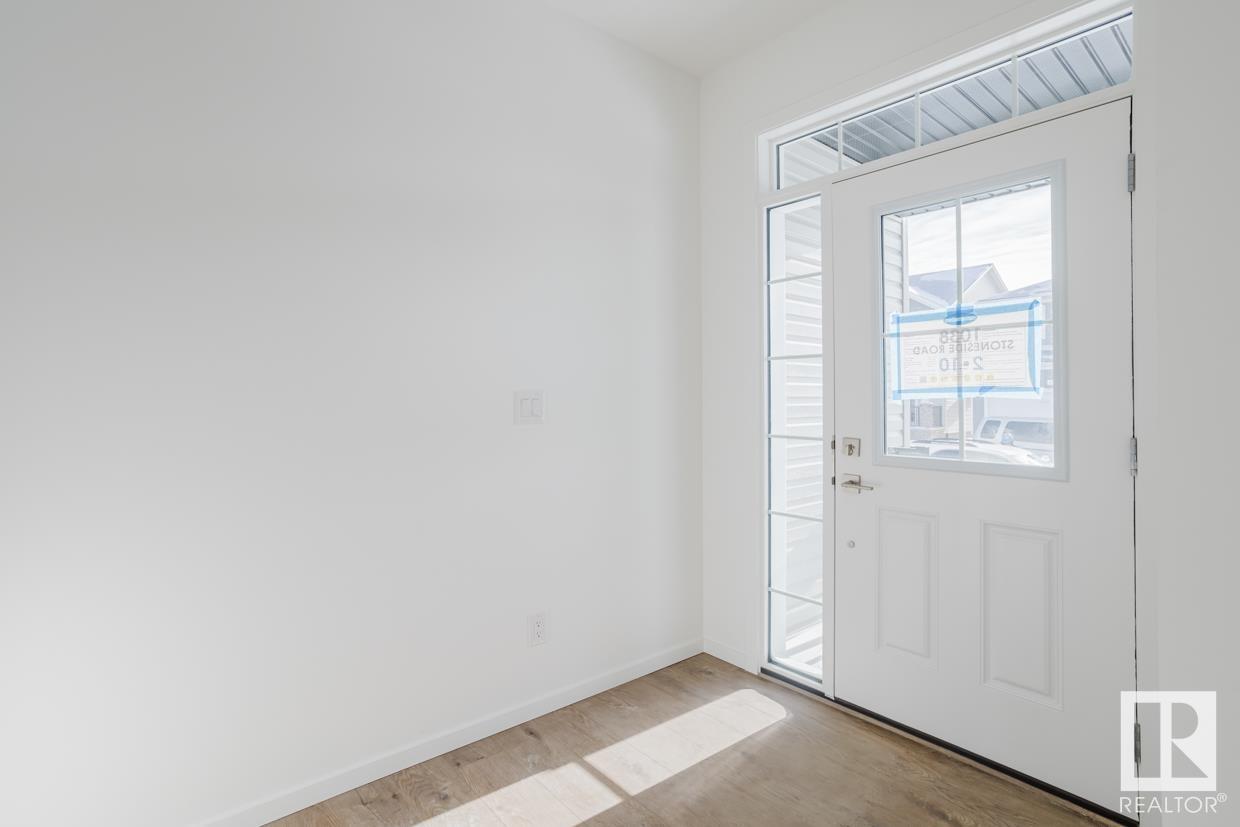      1038 Stoneside RD , Sherwood Park,  ,T8H 3A2 ;  Listing Number: MLS E4420410