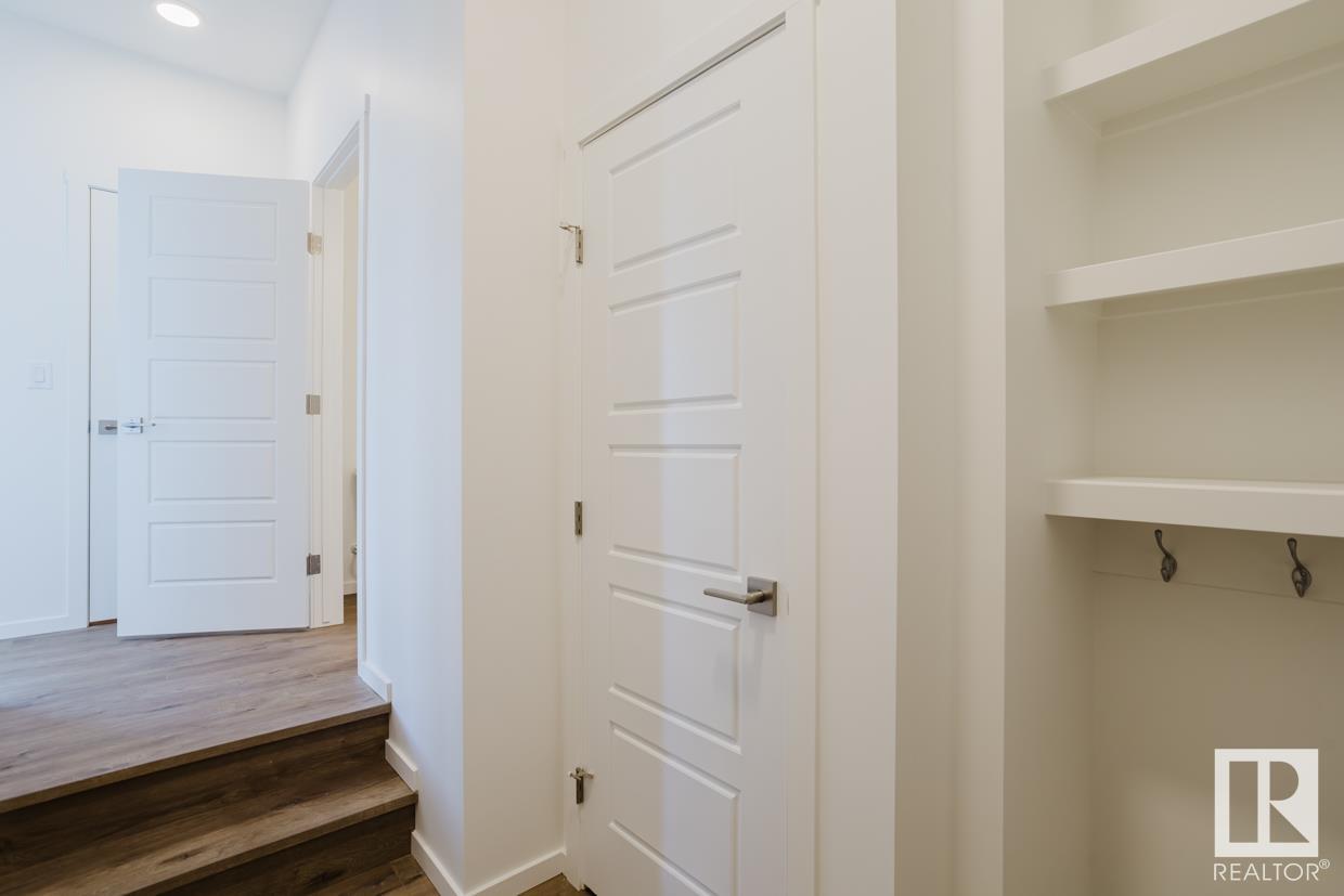      1038 Stoneside RD , Sherwood Park,  ,T8H 3A2 ;  Listing Number: MLS E4420410